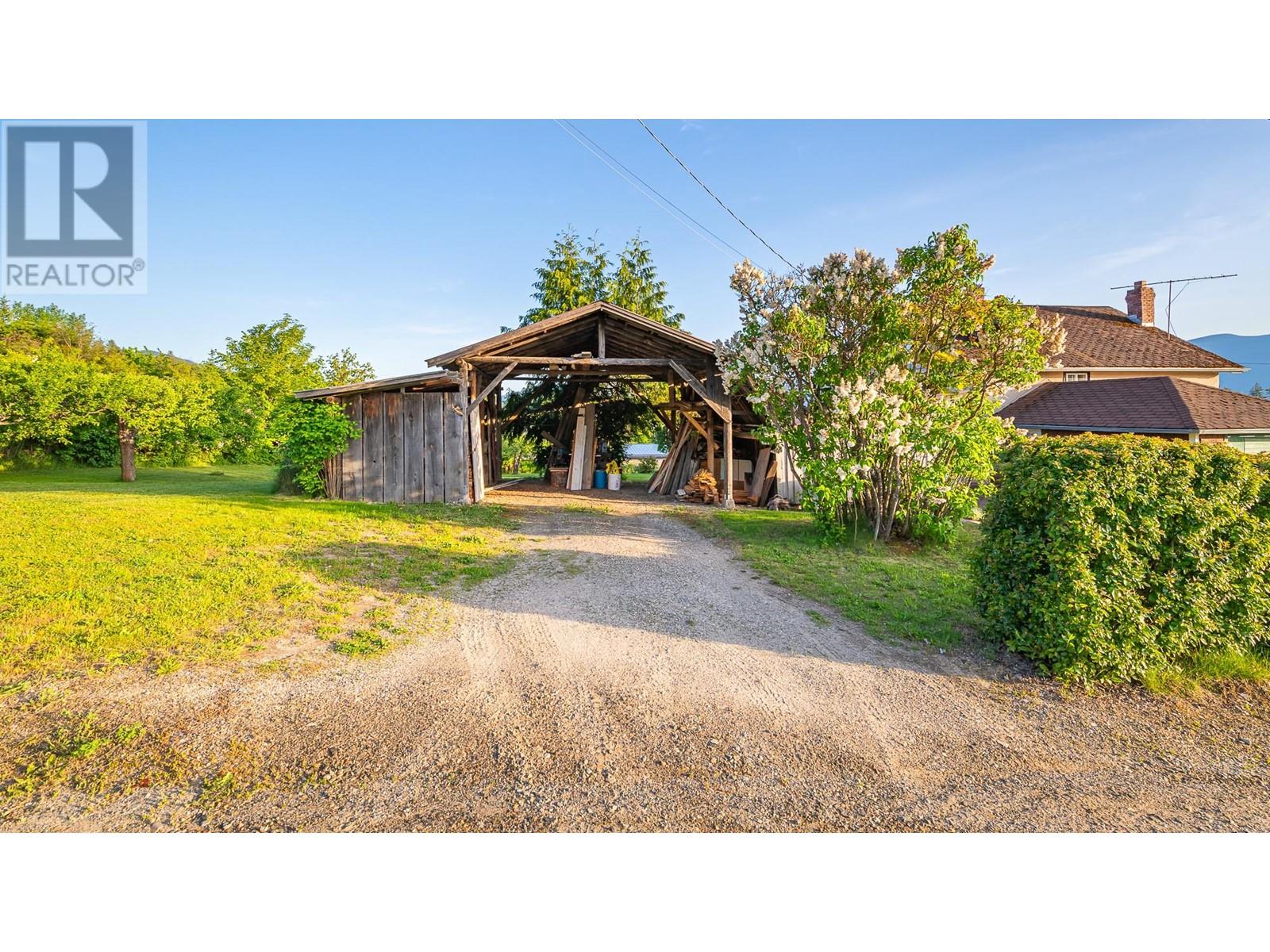 1843 McLaren Street, Creston