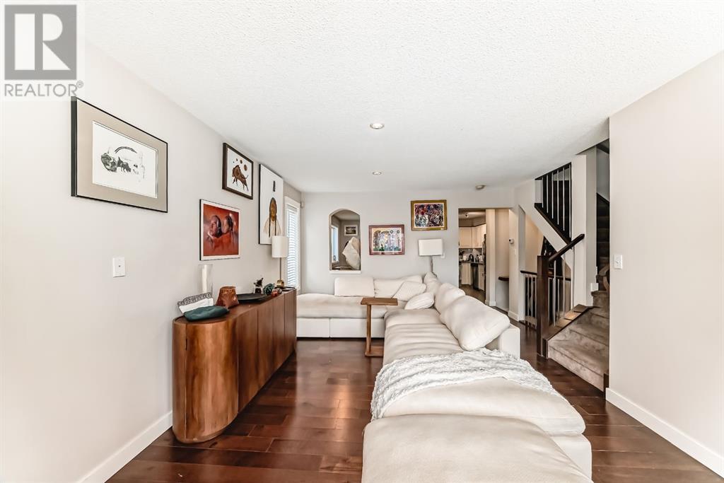 Single Family House for Sale in    Street SW Killarney/Glengarry Calgary 