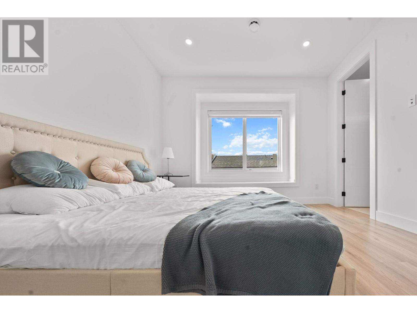 10655 NO. 1 ROAD, Richmond