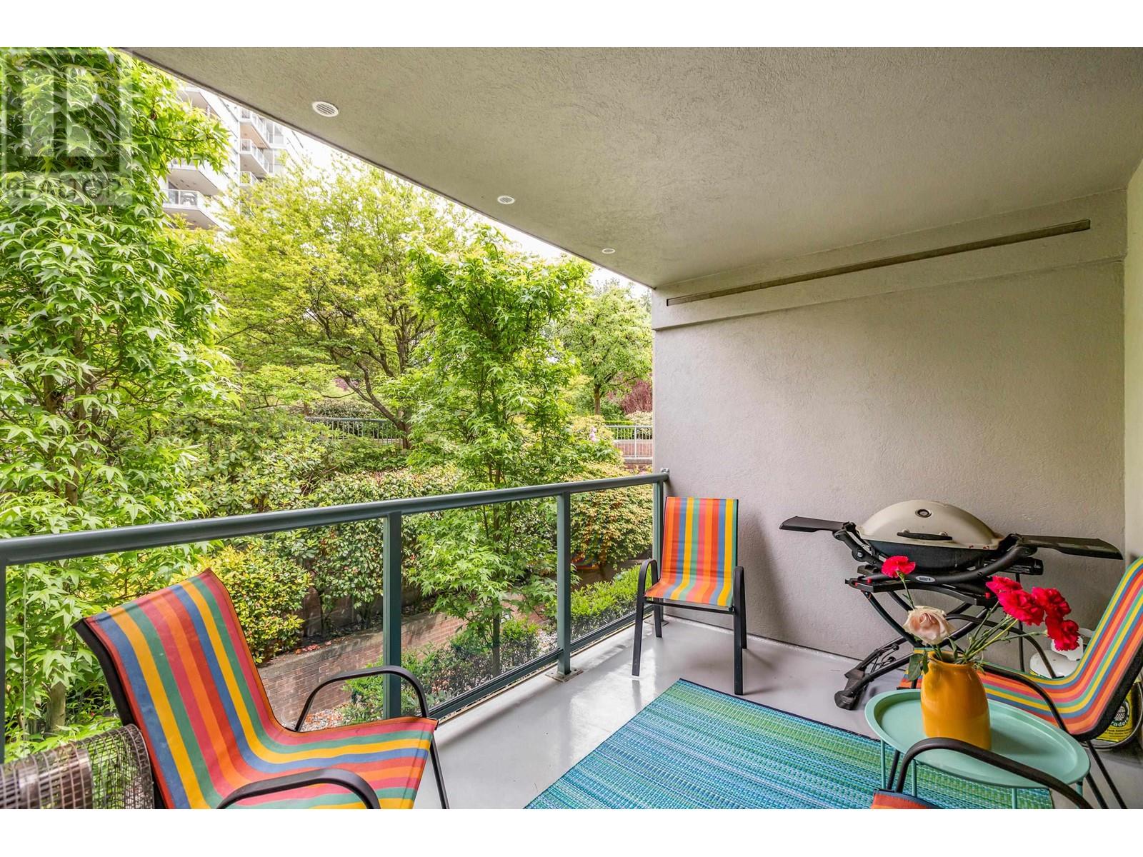 Photo 5 of 303 220 Newport Drive, Port Moody BC