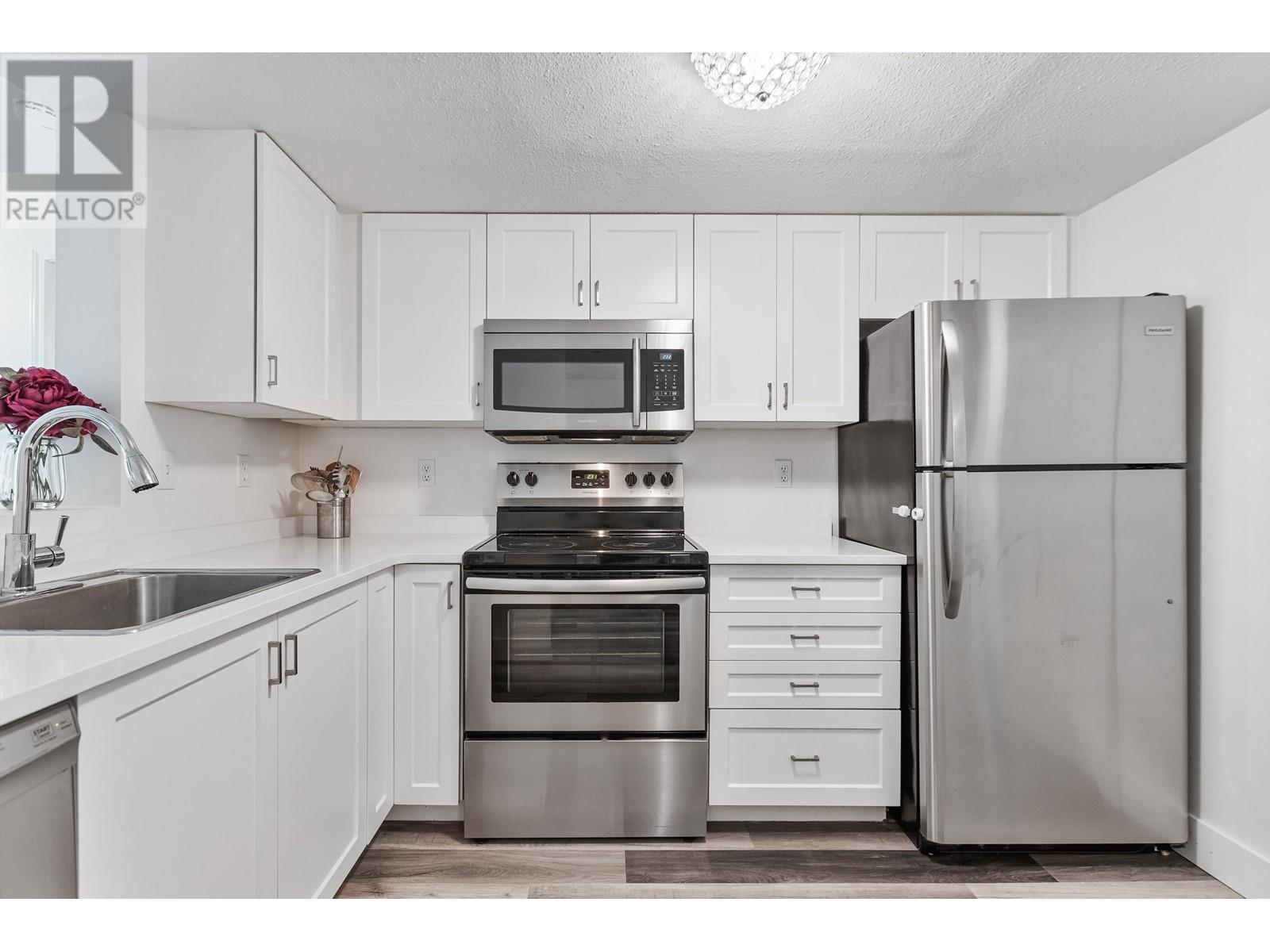 Photo 36 of 303 220 Newport Drive, Port Moody BC