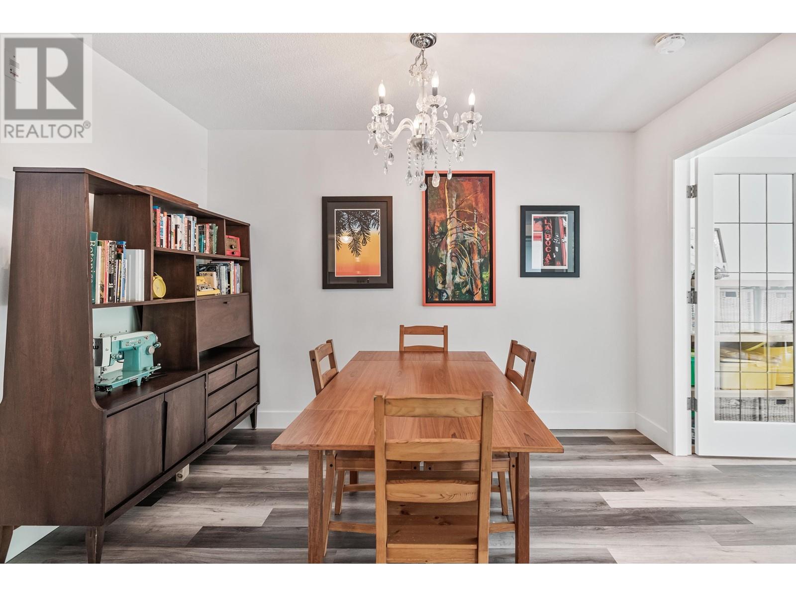 Photo 4 of 303 220 Newport Drive, Port Moody BC