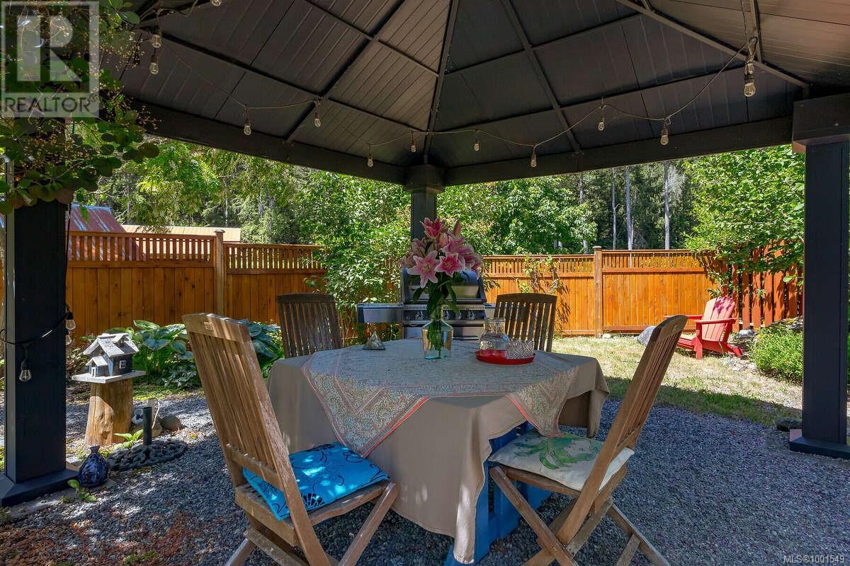 Photo 8 of 7661 Mays Rd, Duncan BC