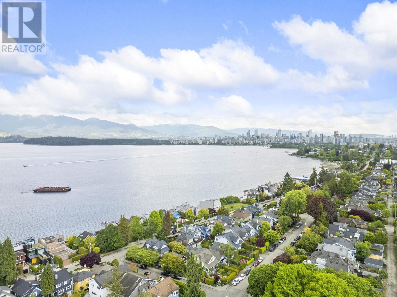 Photo 33 of 3550 W 1st Avenue, Vancouver BC