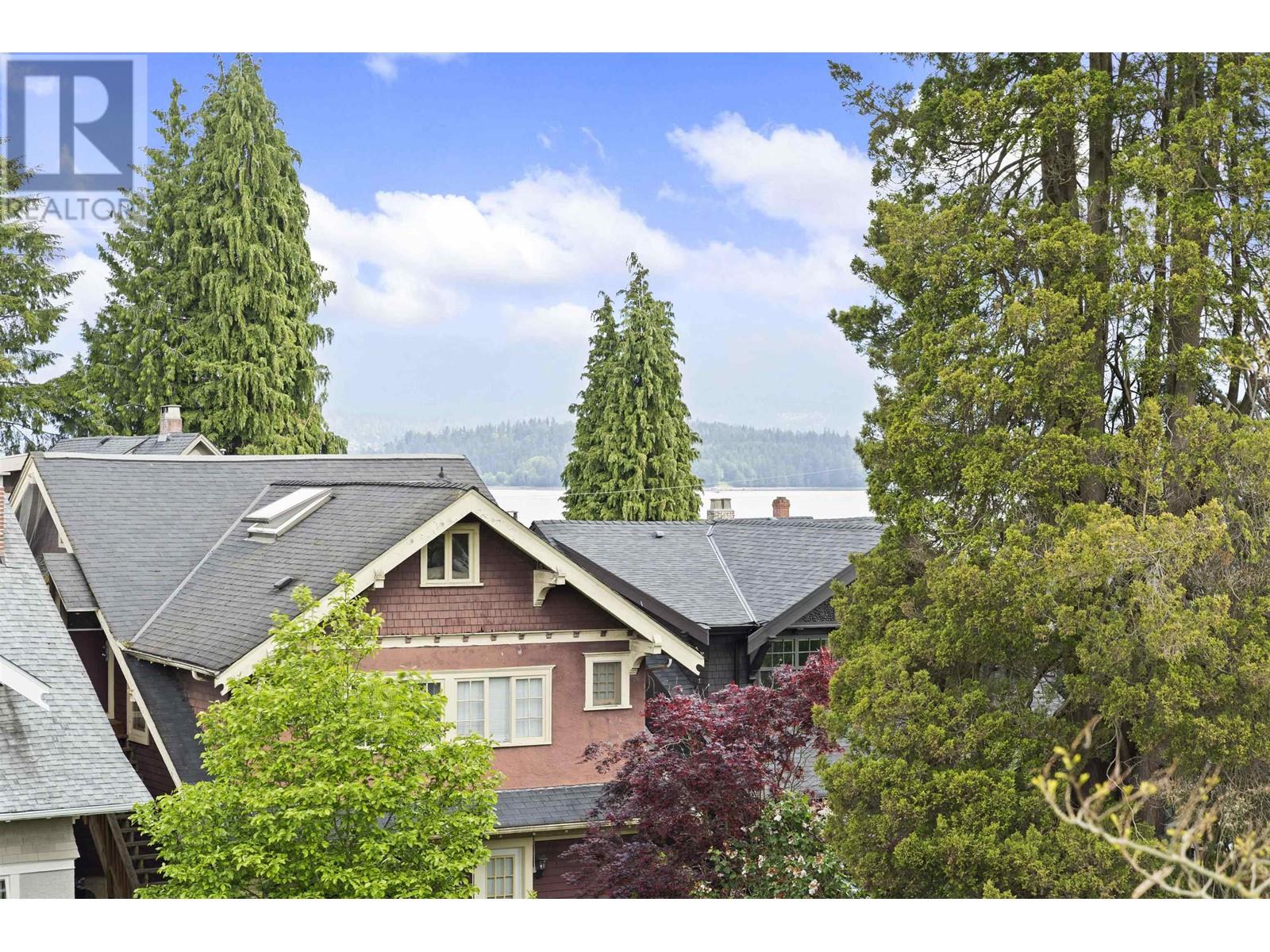 Photo 6 of 3550 W 1st Avenue, Vancouver BC