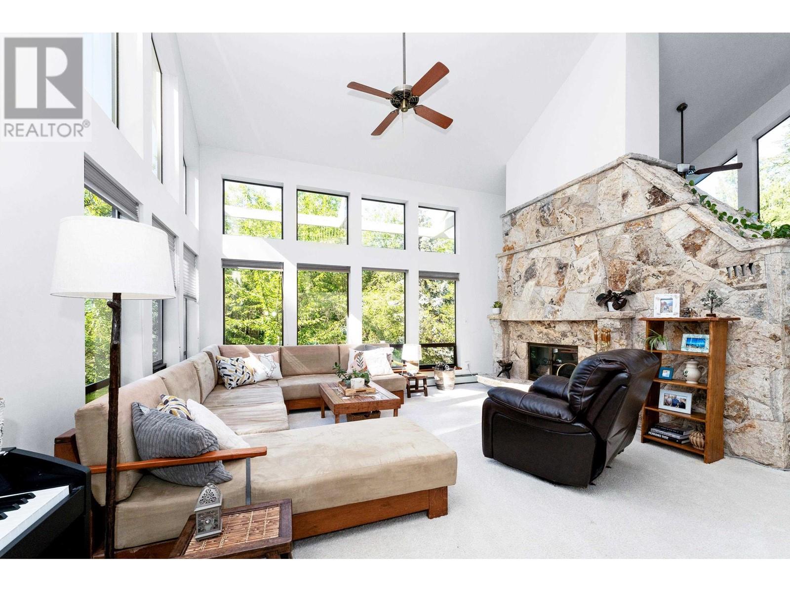 Photo 1 of 24325 126 Avenue, Maple Ridge BC