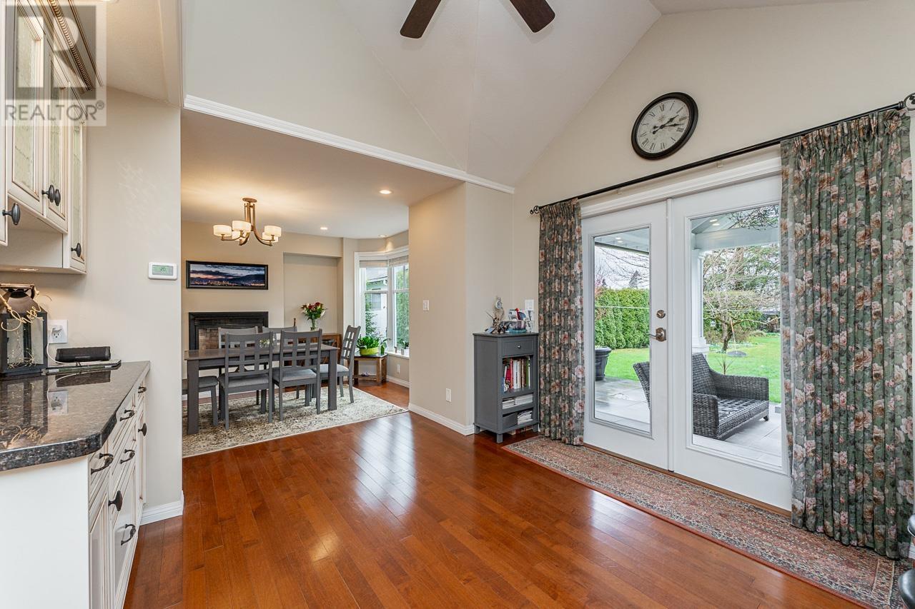 Photo 13 of 12195 227 Street, Maple Ridge BC