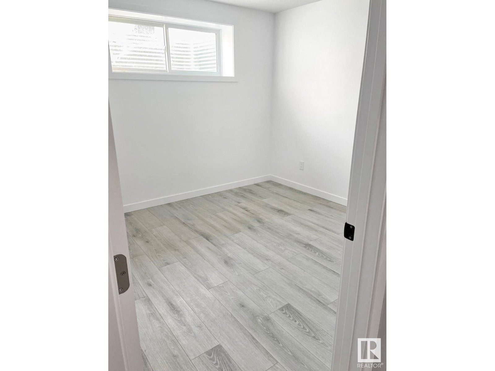 9417 PEAR CR CR SW, Edmonton