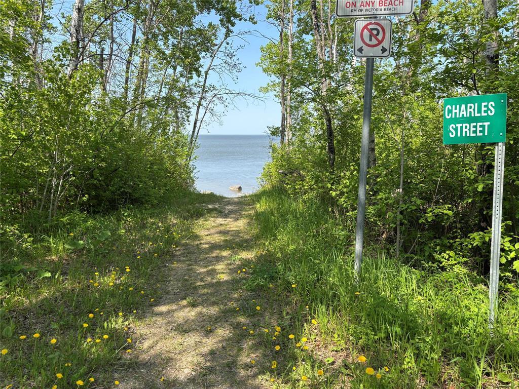 Photo 16 of 7 Mildred Place, Victoria Beach MB