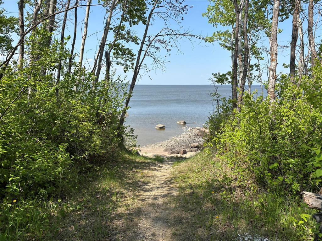 Photo 17 of 7 Mildred Place, Victoria Beach MB