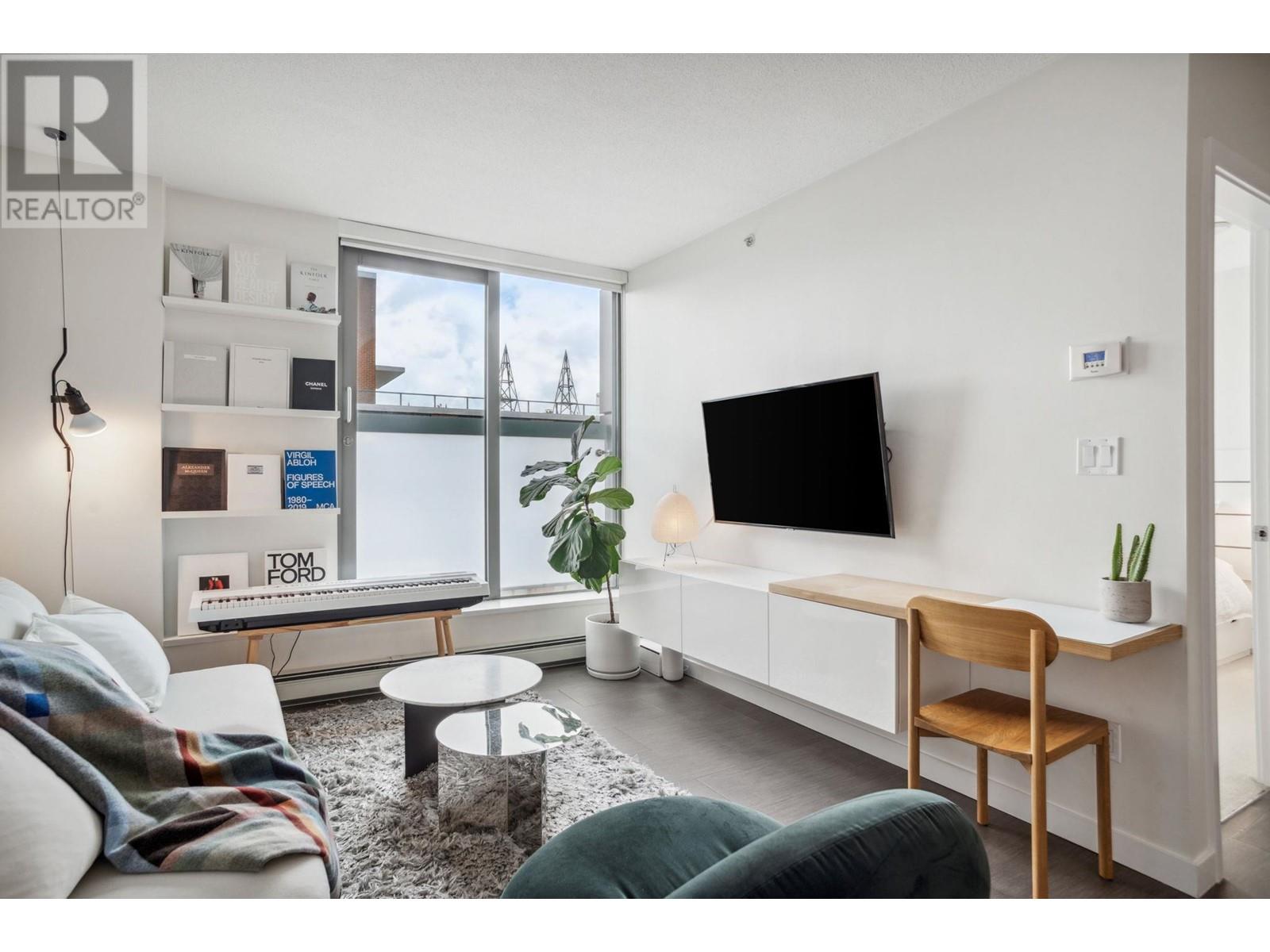 809 66 W CORDOVA STREET, Vancouver