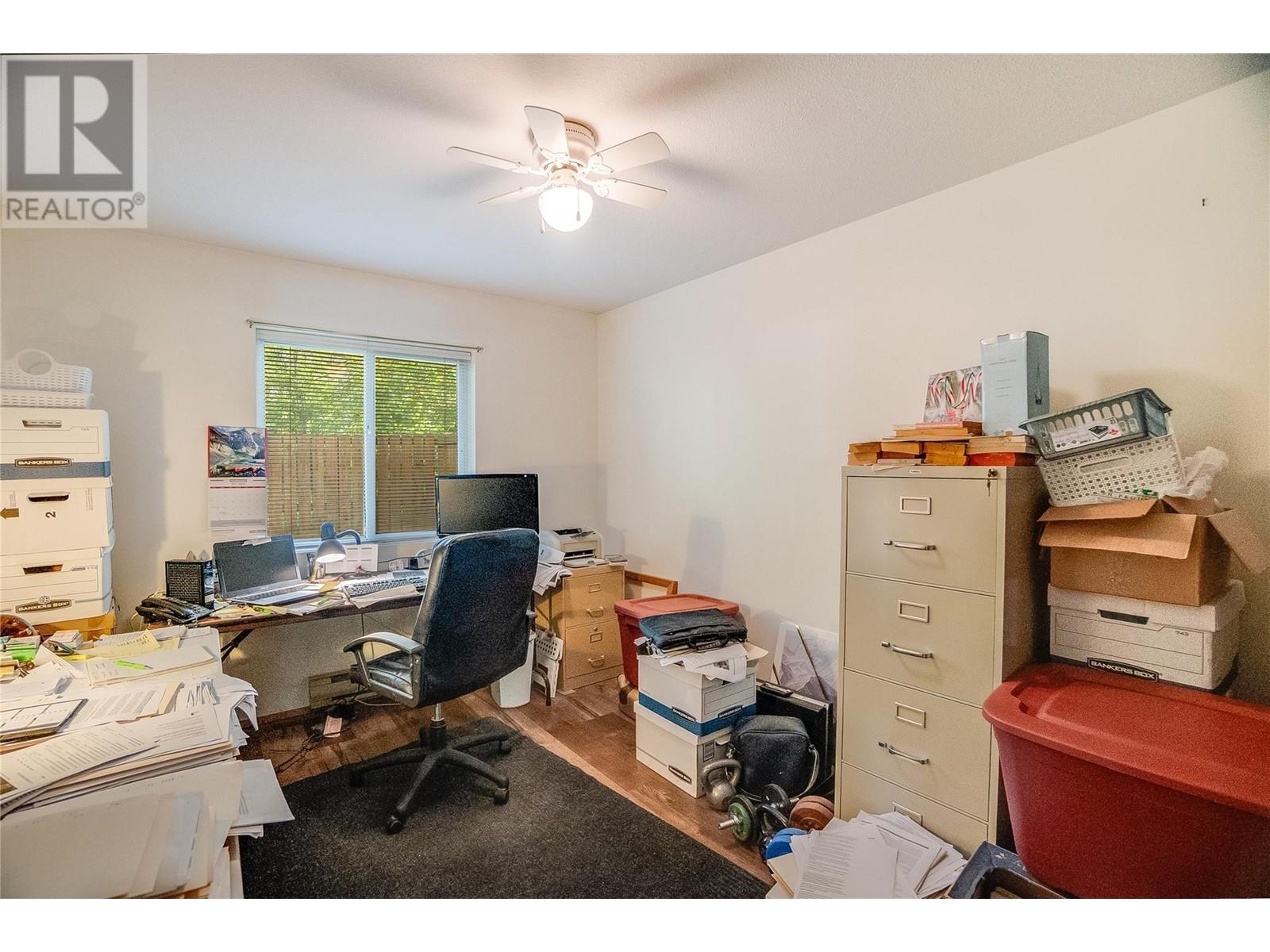 663 COLUMBIA Avenue, Castlegar