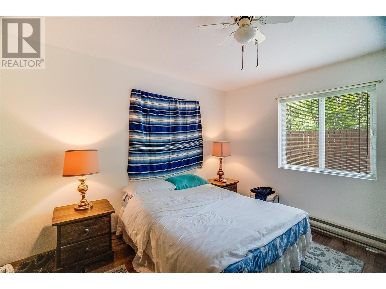 663 COLUMBIA Avenue, Castlegar