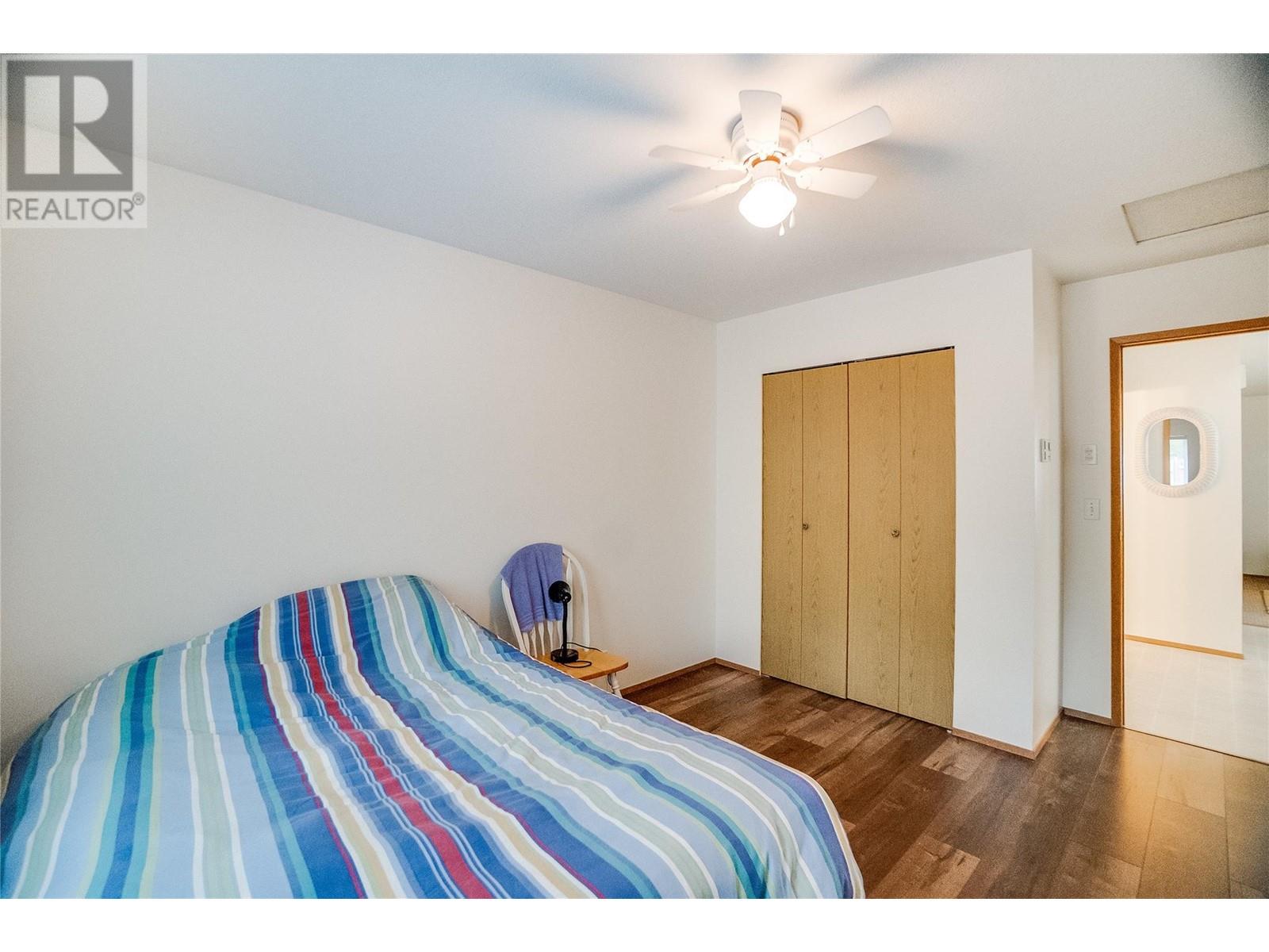663 COLUMBIA Avenue, Castlegar