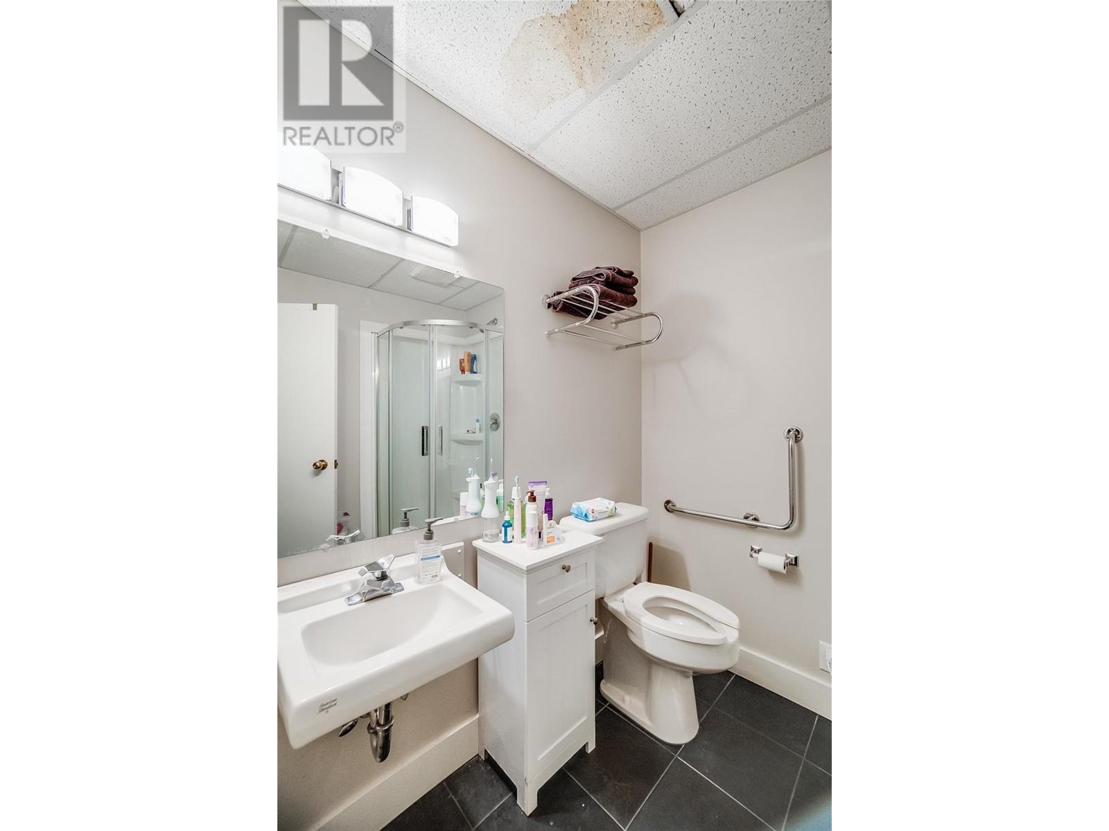 663 COLUMBIA Avenue - 91