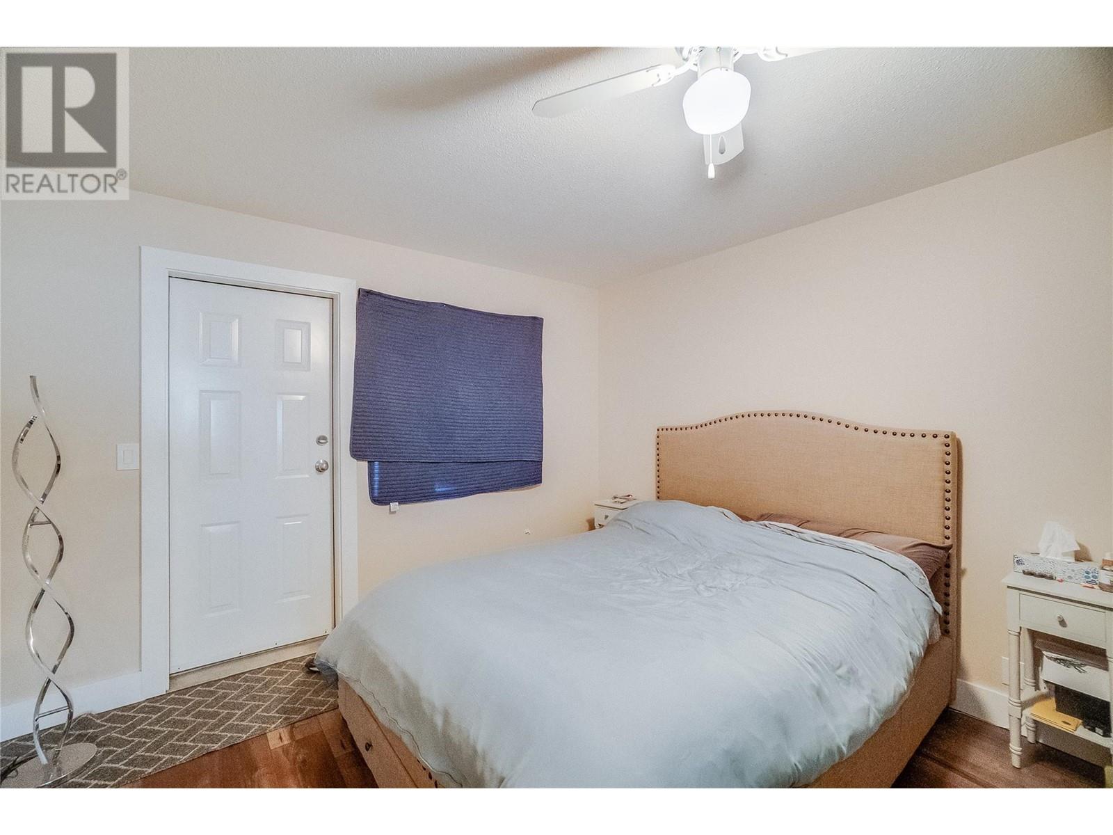 663 COLUMBIA Avenue, Castlegar