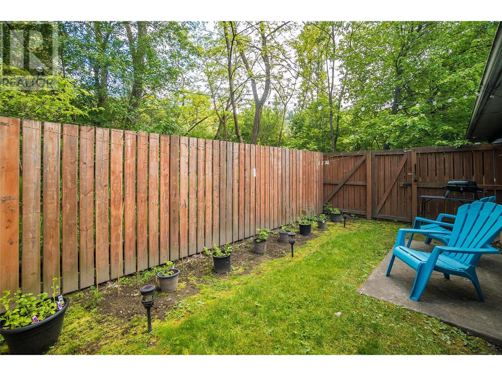 663 COLUMBIA Avenue, Castlegar