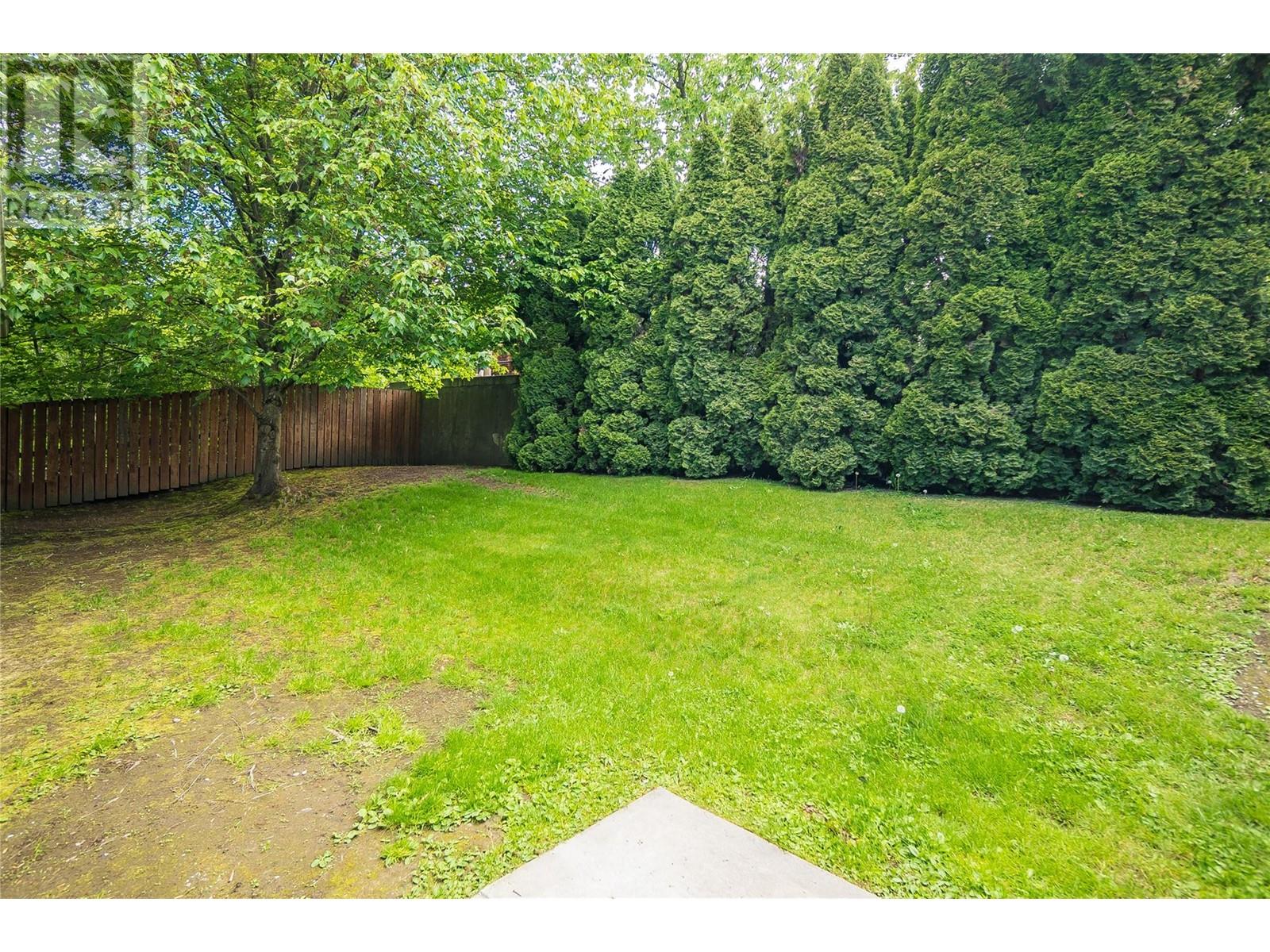 663 COLUMBIA Avenue, Castlegar