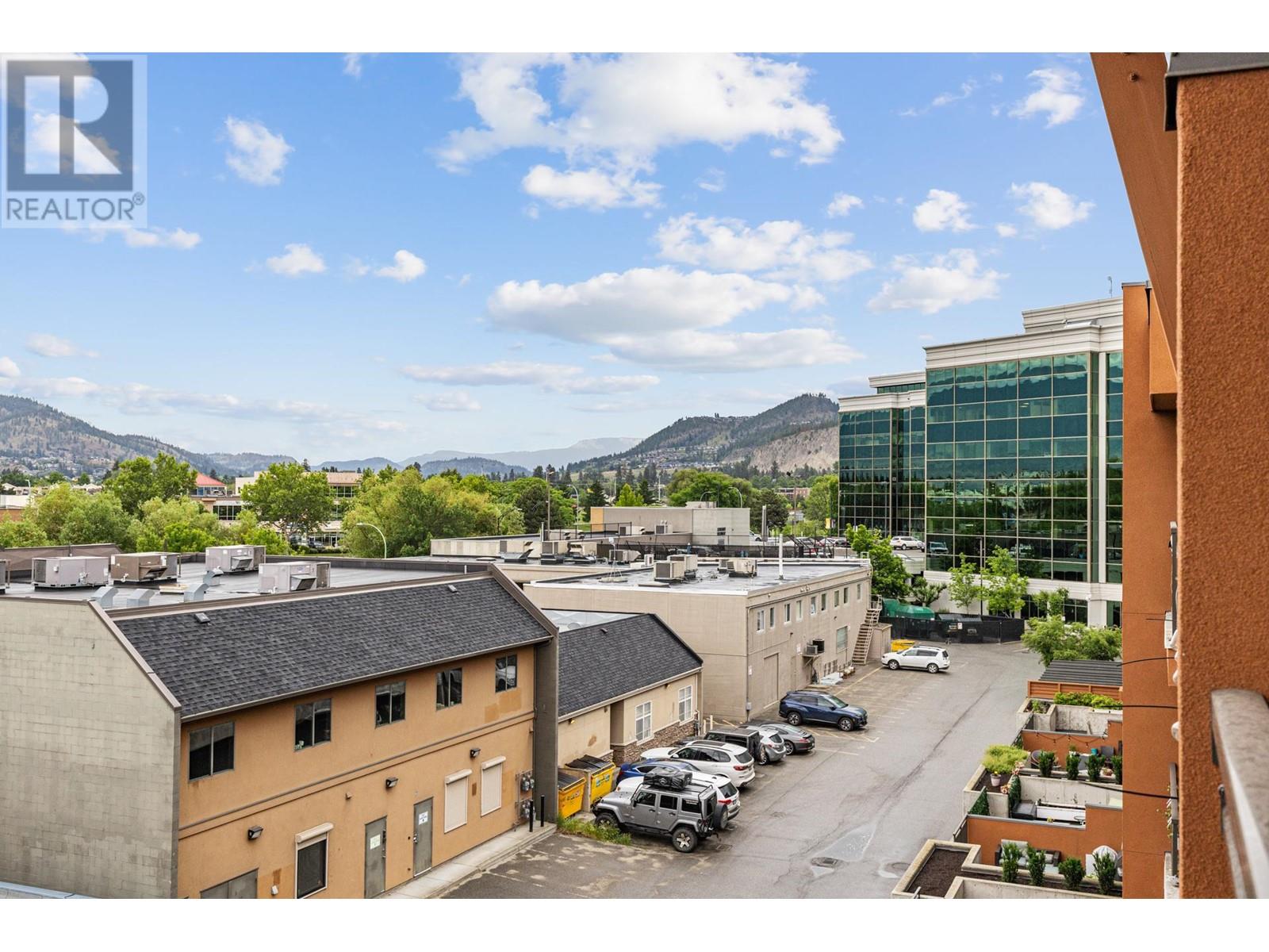 421 1550 Dickson Avenue, Kelowna