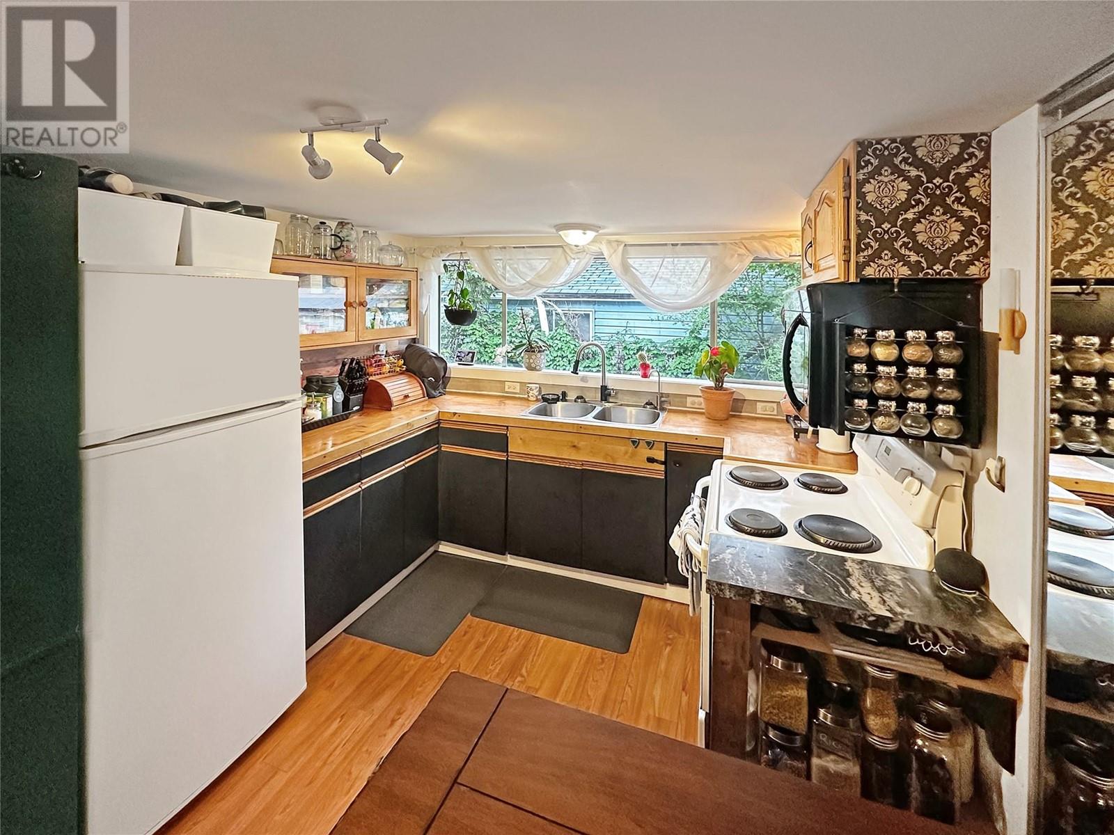 956 Richter Avenue, Hedley