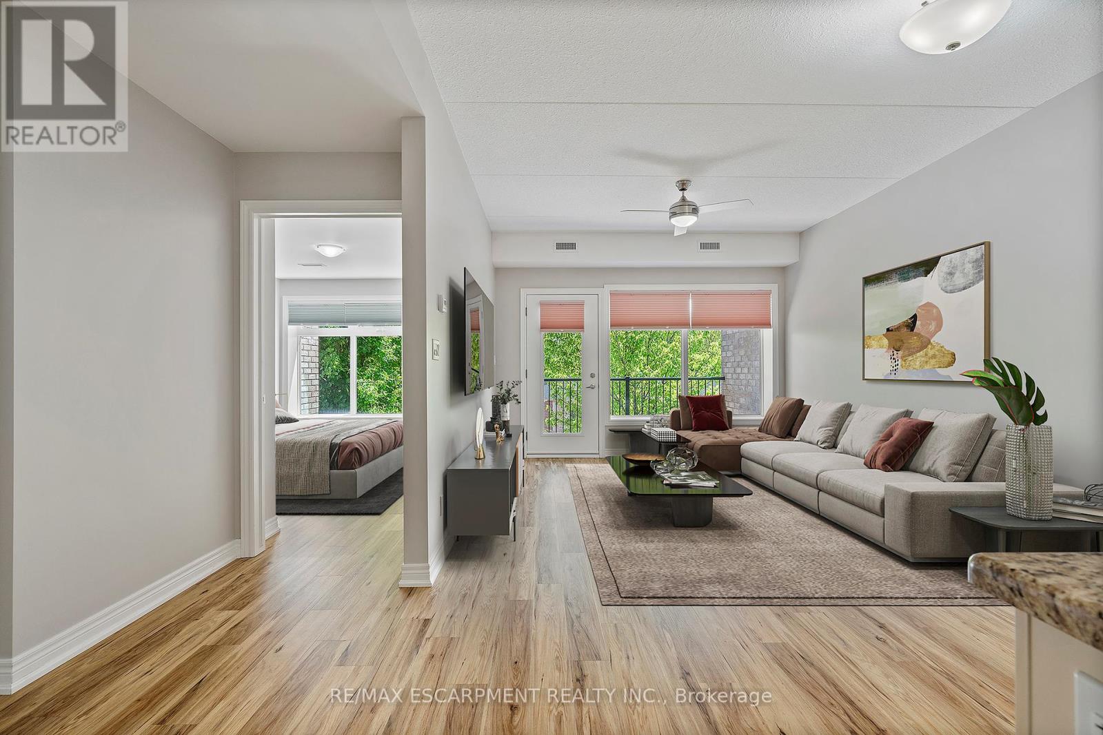 Photo 9 of 213 4644 Pettit Avenue, Niagara Falls ON