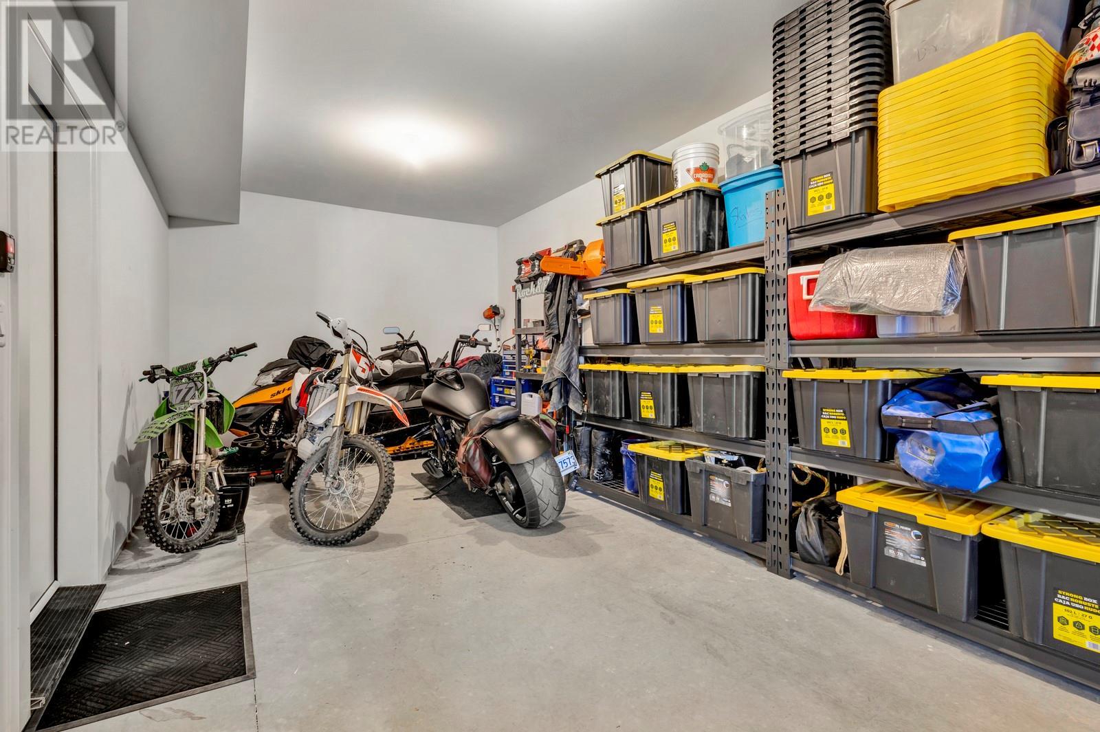  1131 Collinson Court, Kelowna