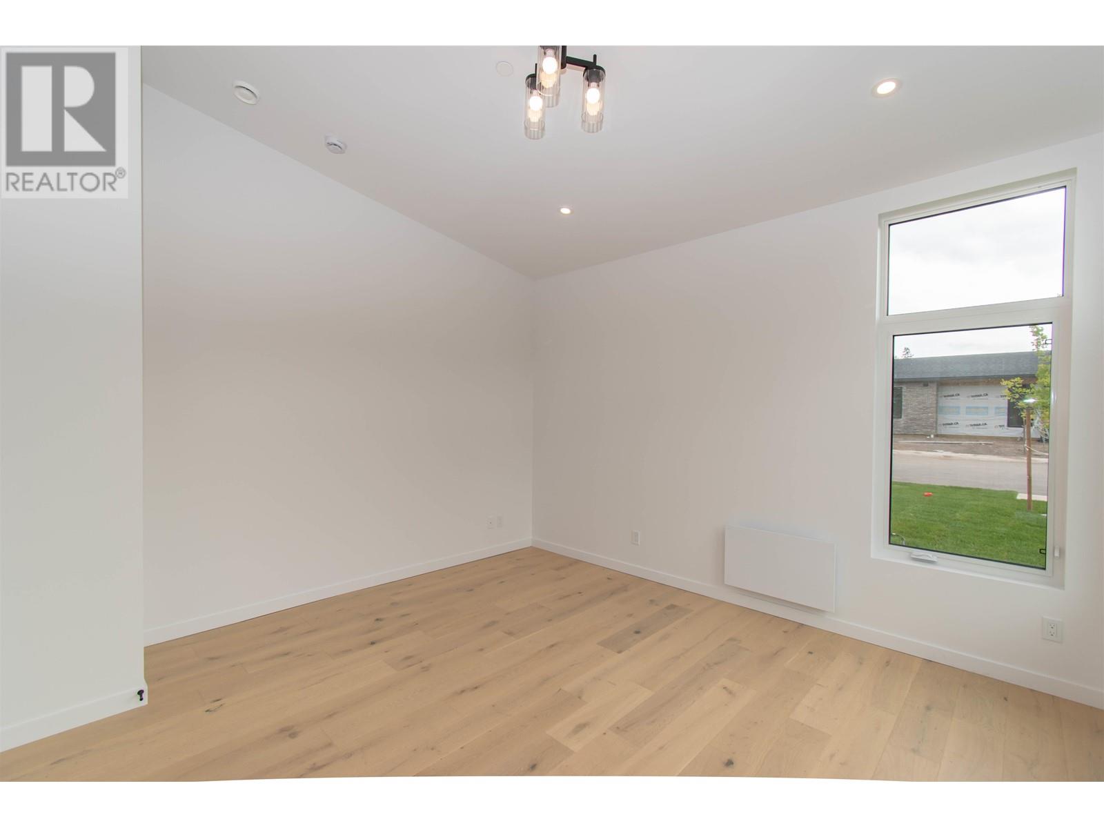1118 PARKSIDE AVENUE - 12