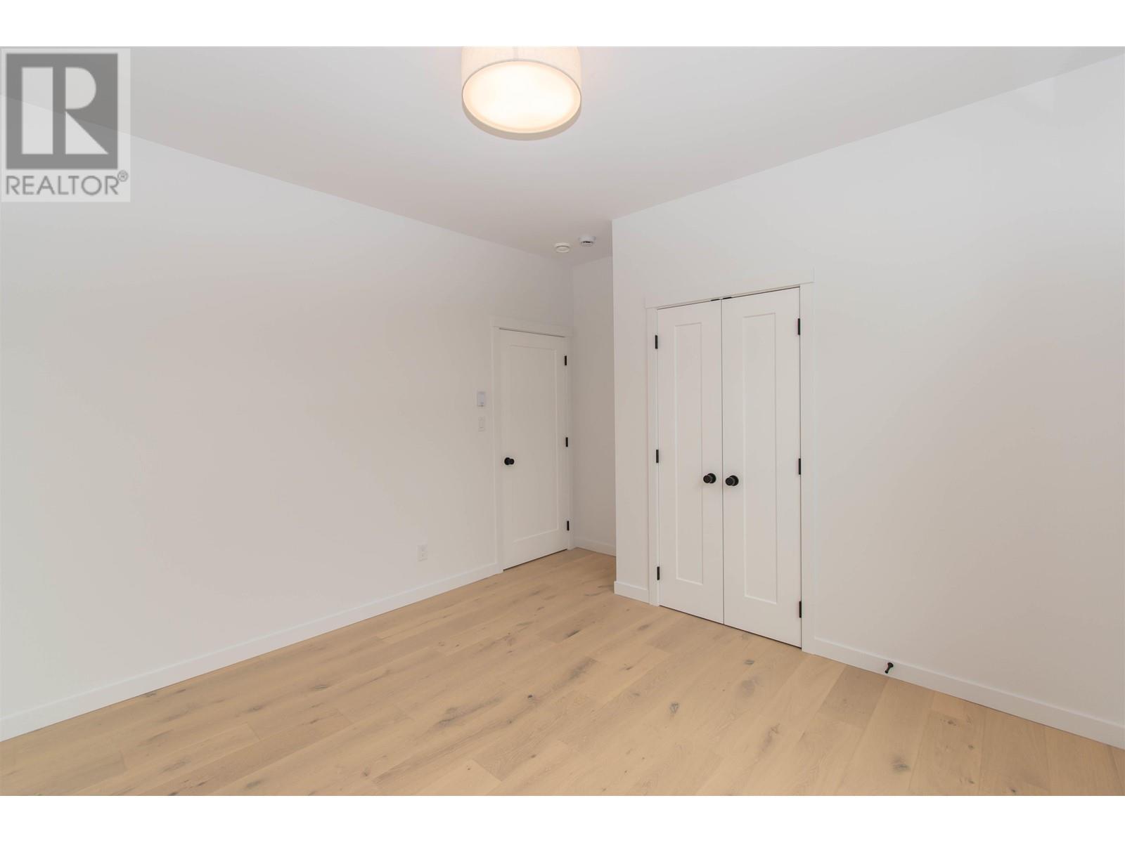 1118 PARKSIDE Avenue, Smithers