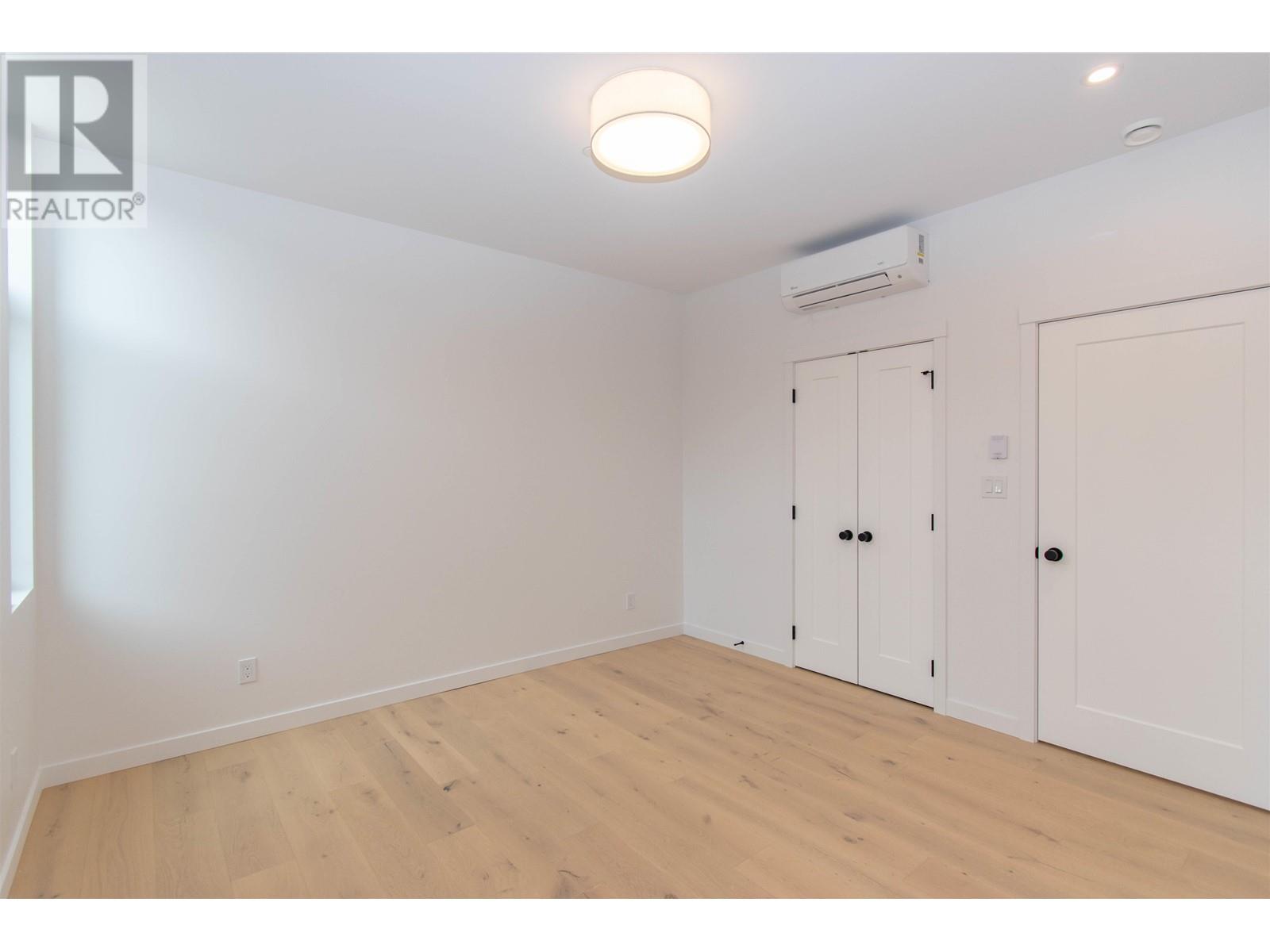 1118 PARKSIDE Avenue, Smithers