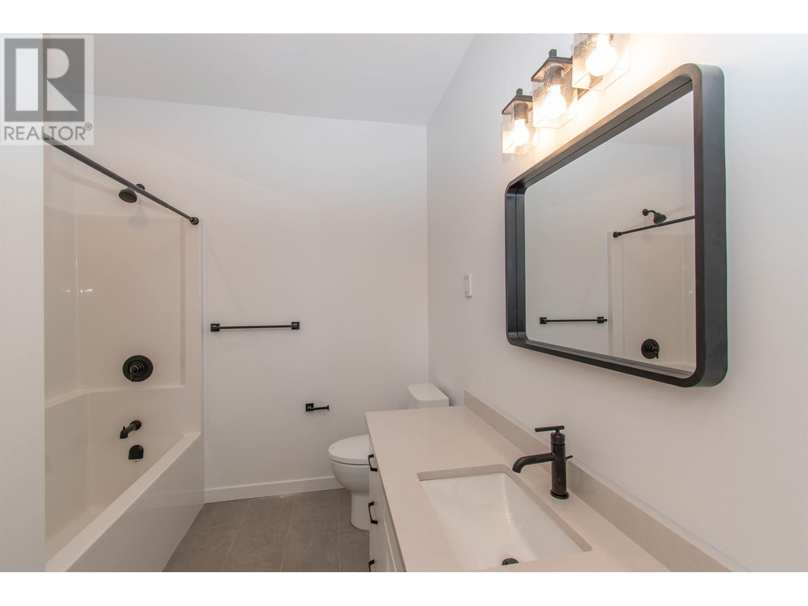 1118 PARKSIDE Avenue, Smithers
