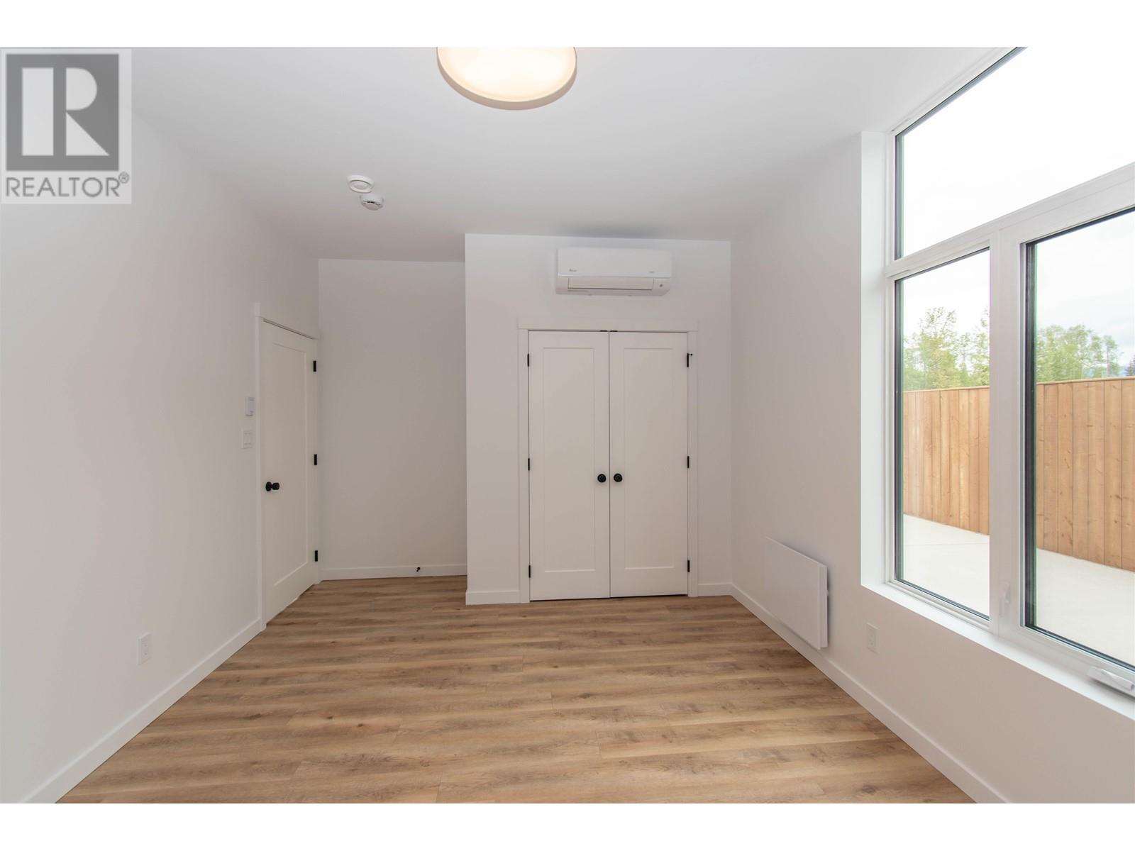 1118 PARKSIDE Avenue, Smithers