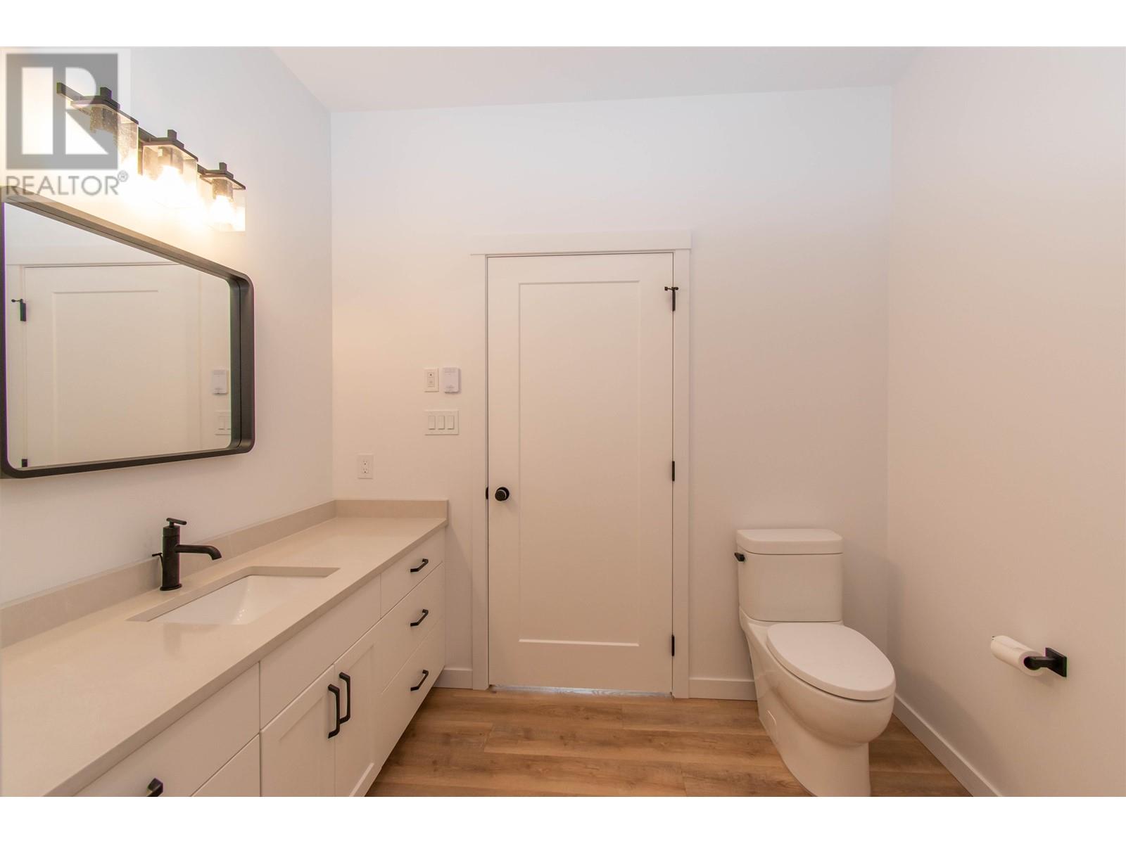 1118 PARKSIDE Avenue, Smithers
