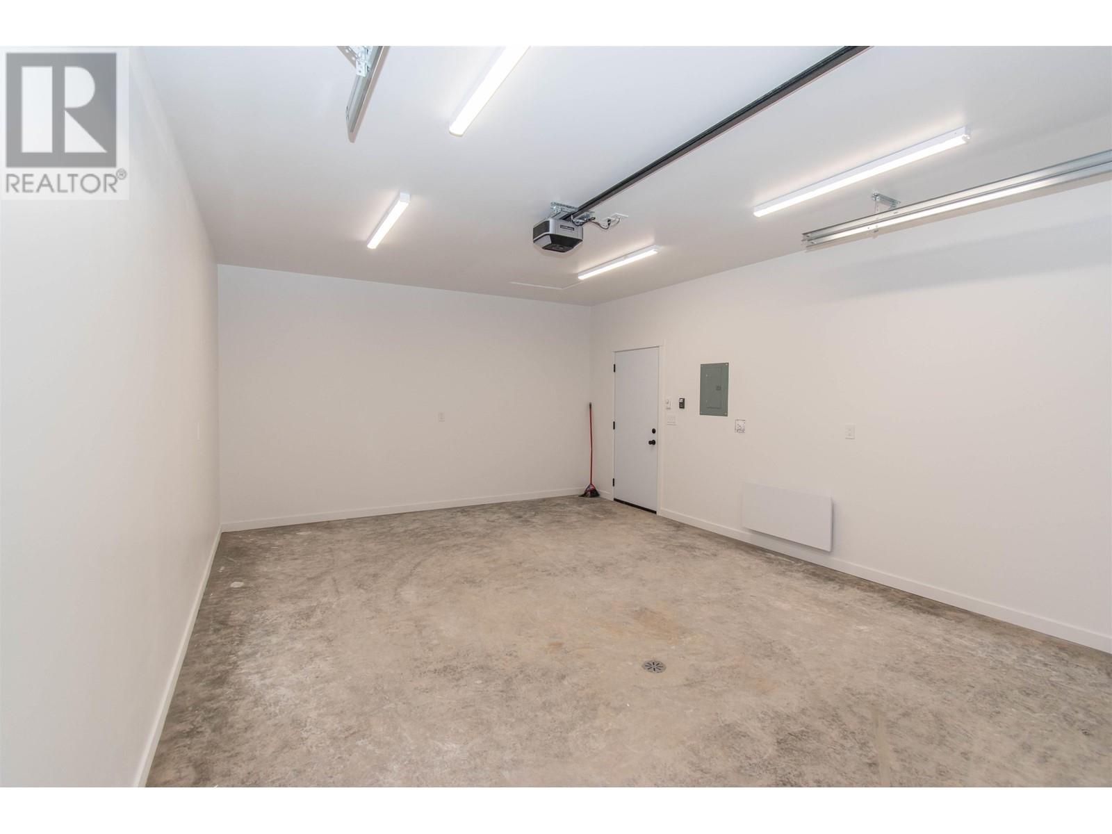 1118 PARKSIDE Avenue, Smithers