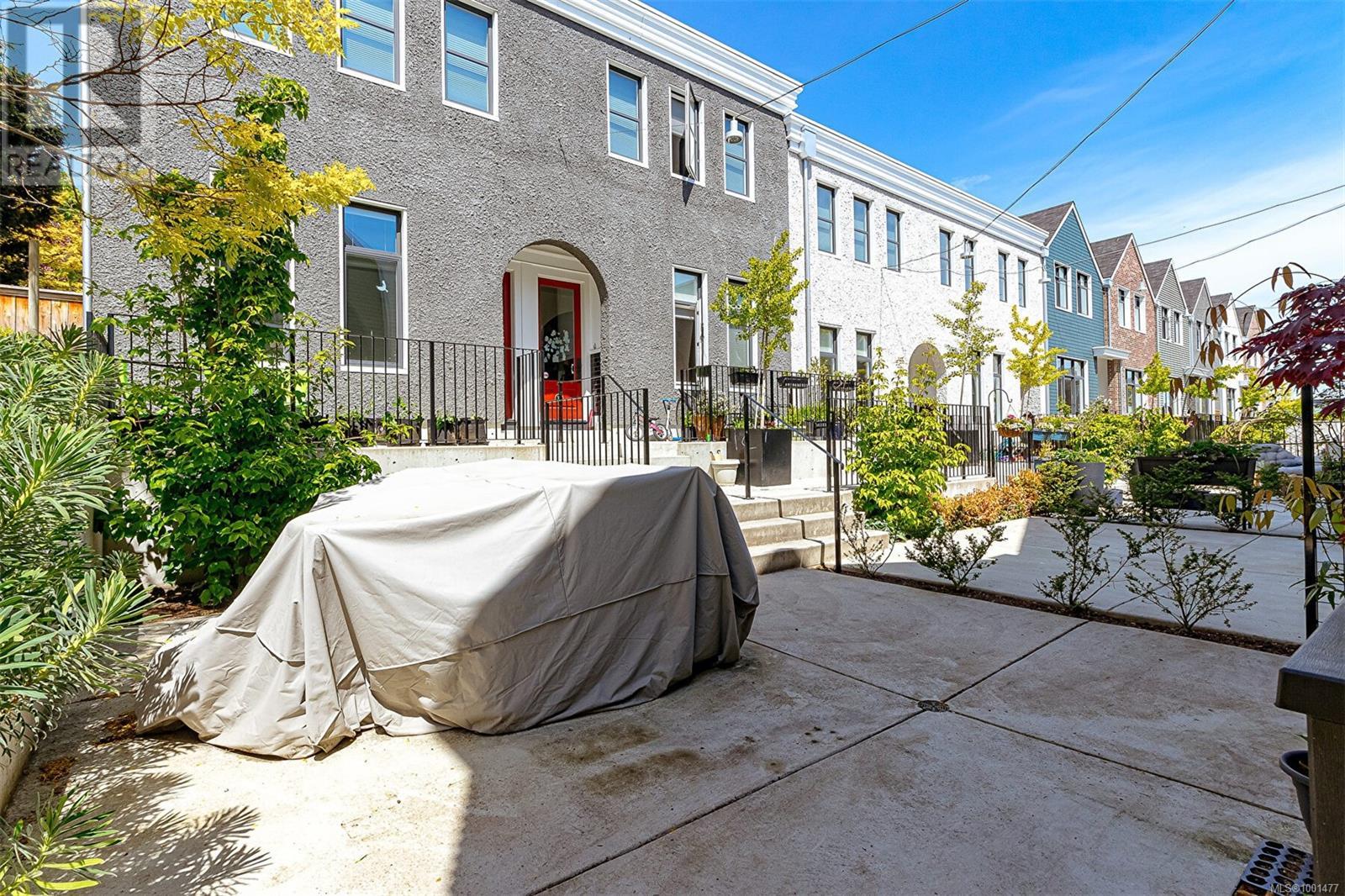 #13 230 WILSON ST - Image 26