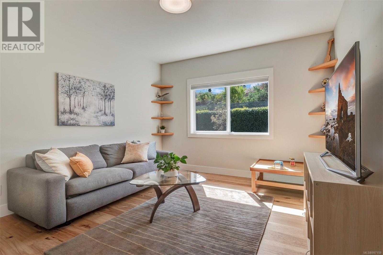 8660 Richland Pl, North Saanich
