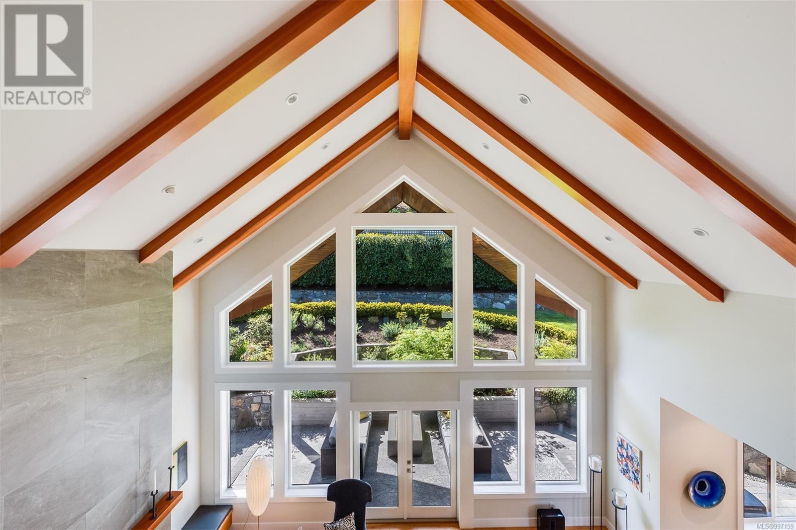 8660 Richland Pl, North Saanich