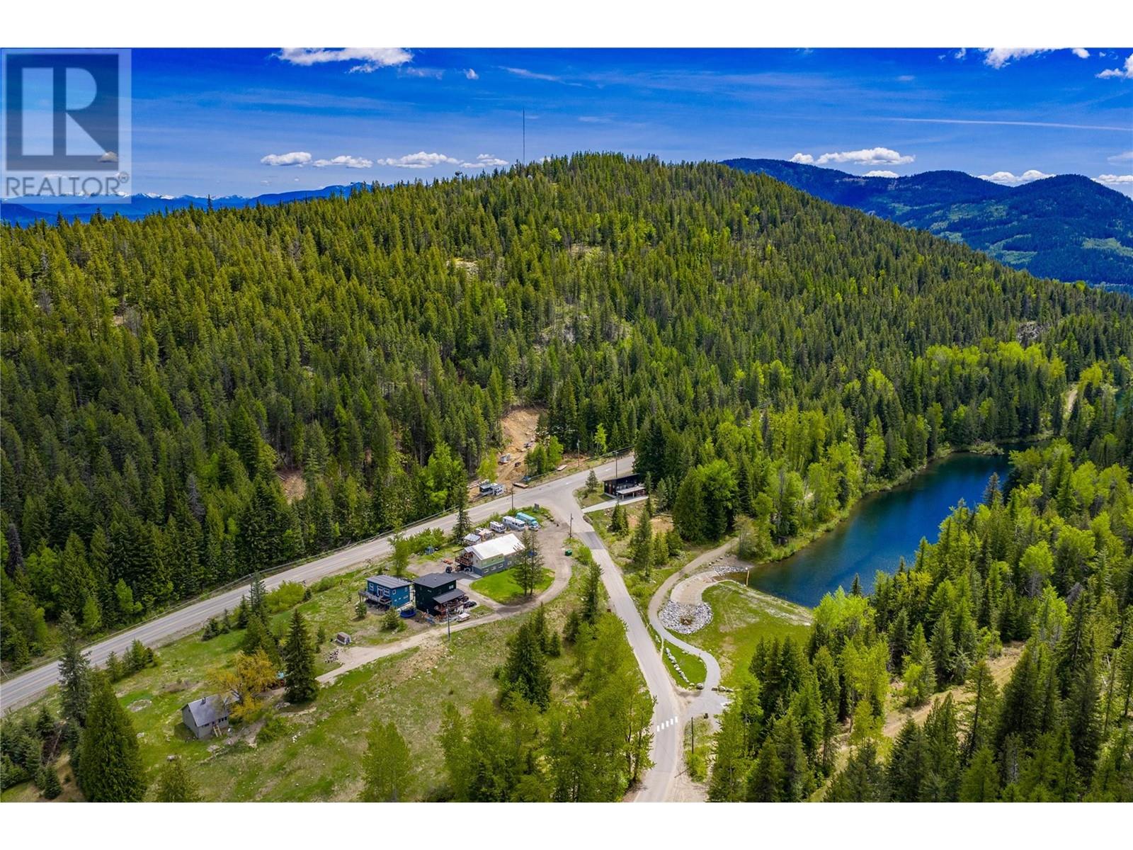 201 JOLIFFE Way, Rossland