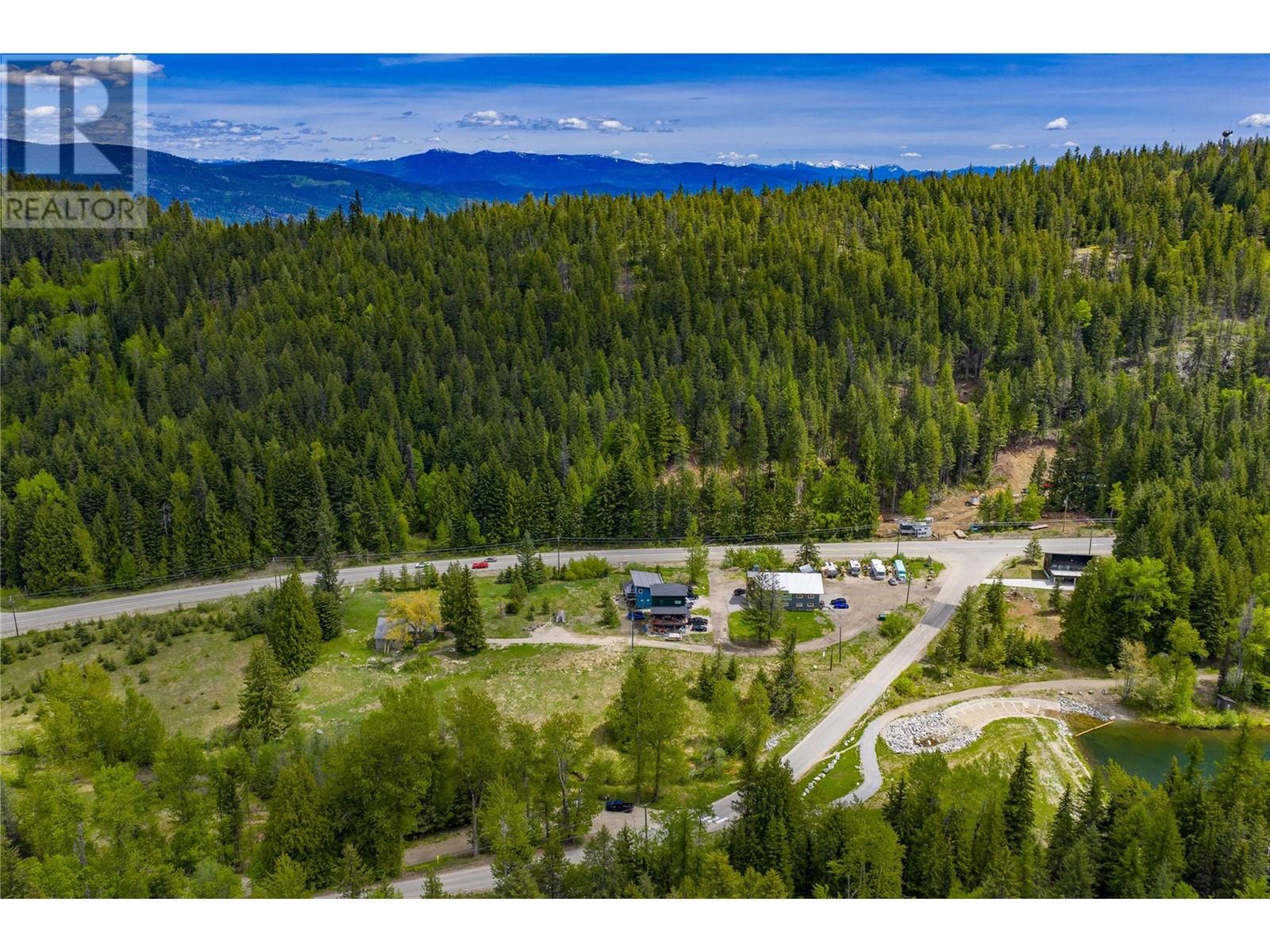 201 JOLIFFE Way, Rossland