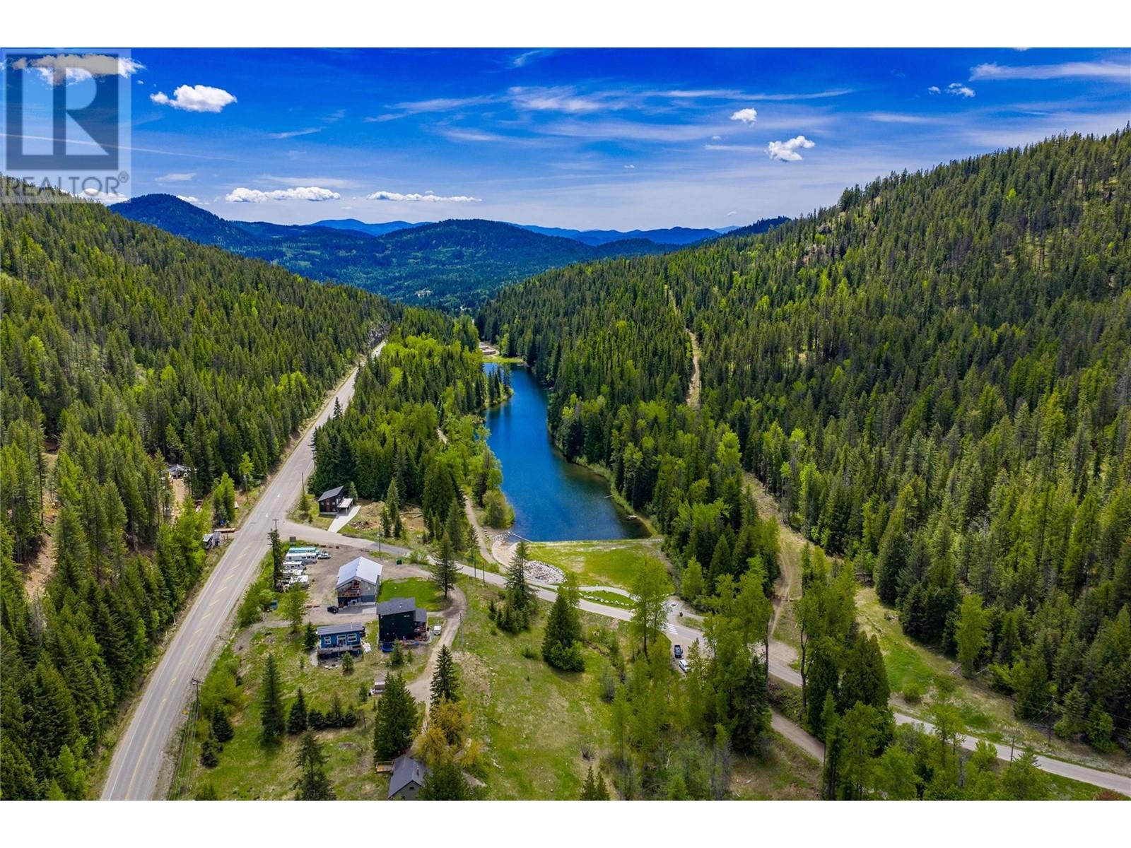 201 JOLIFFE Way, Rossland