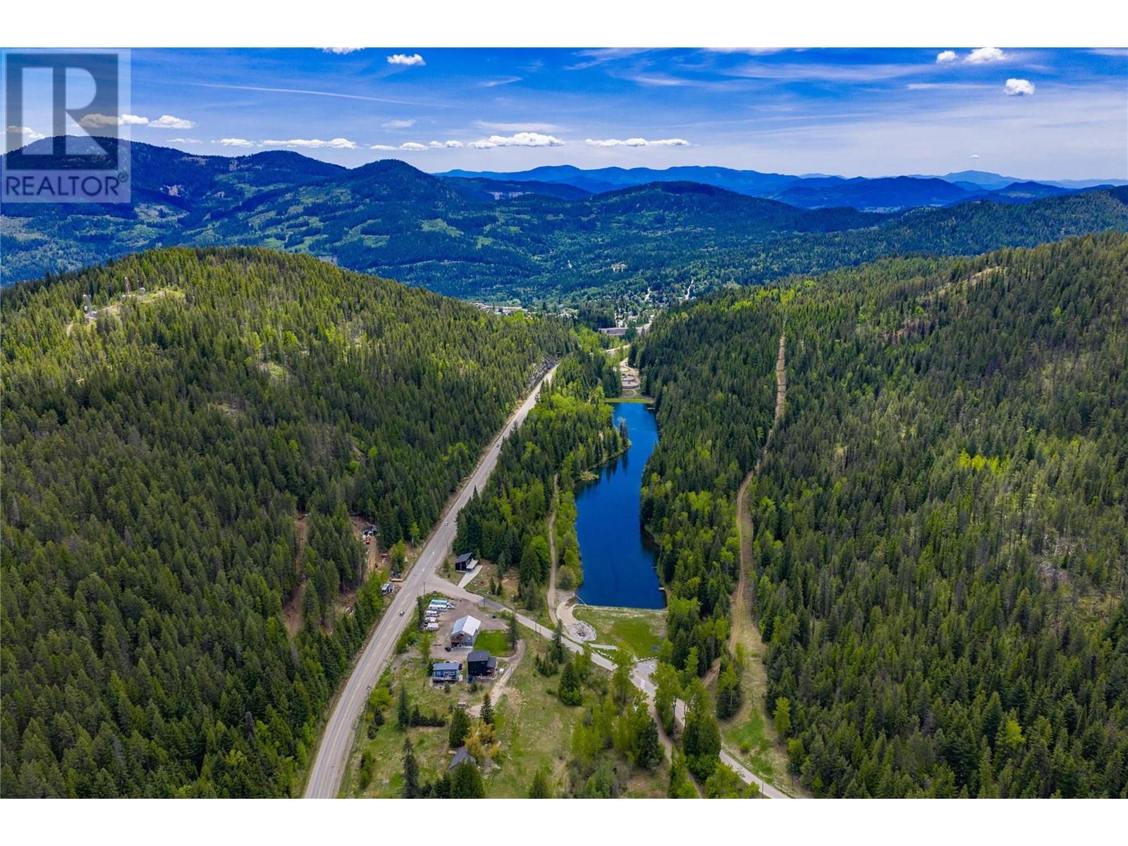 201 JOLIFFE Way, Rossland