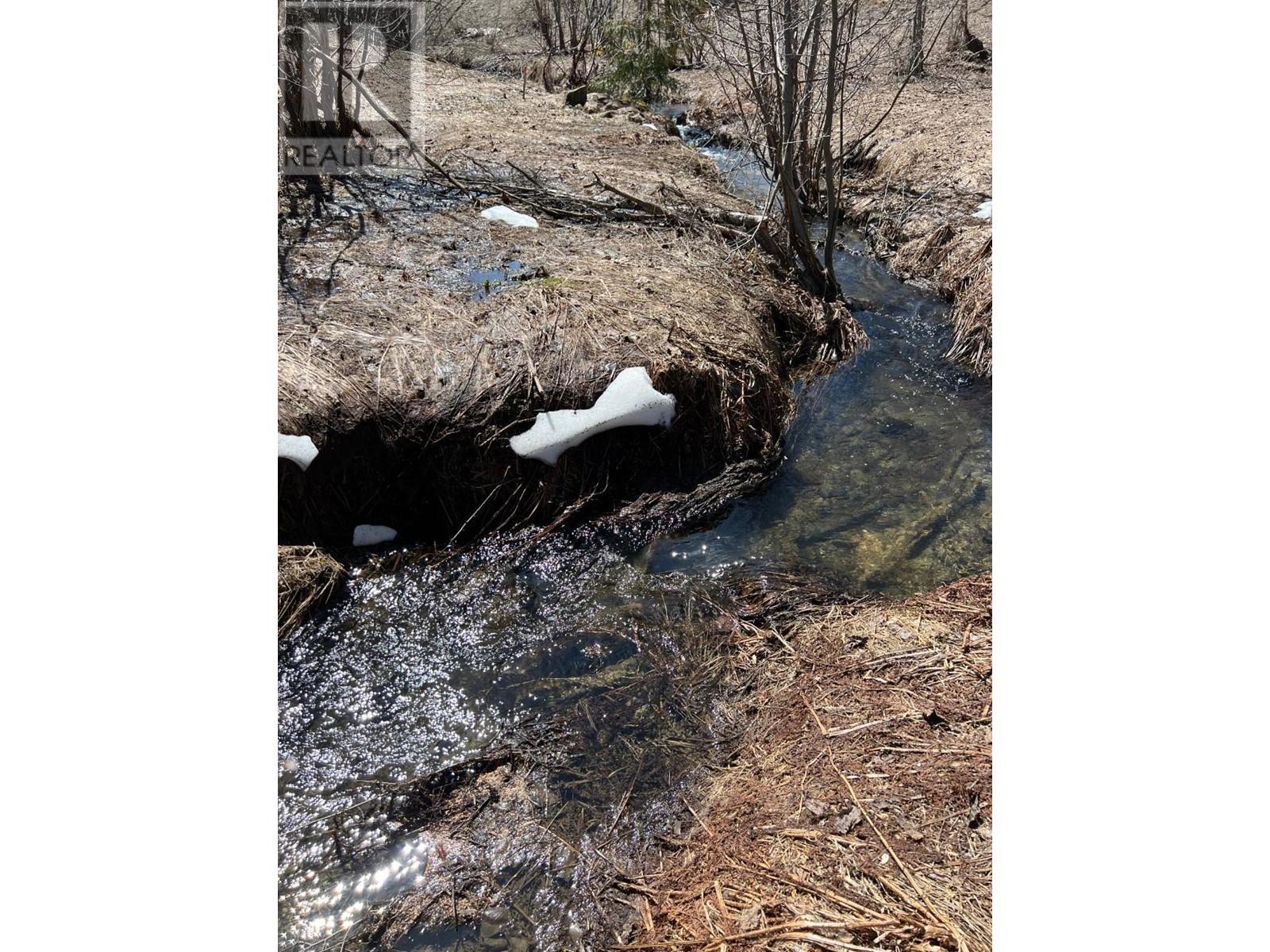 201 JOLIFFE Way, Rossland