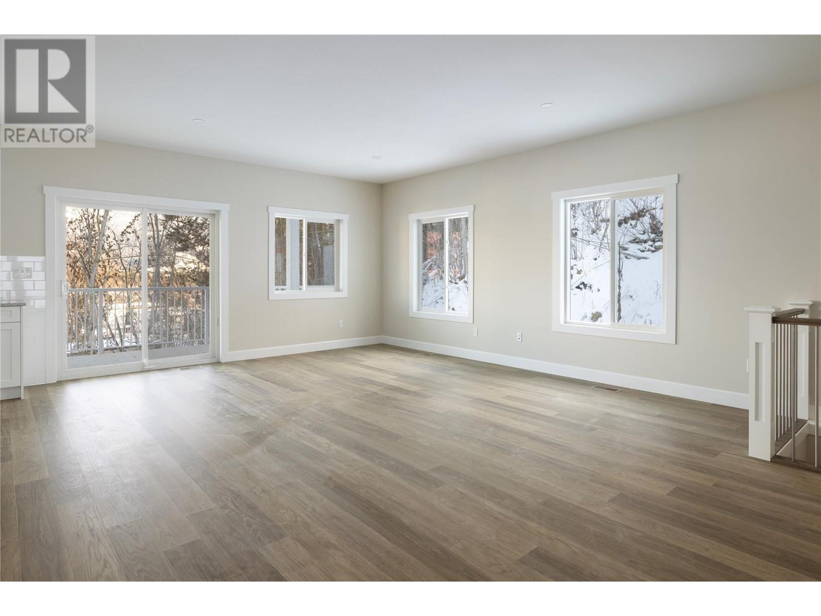 103 806 Cliff Avenue, Enderby