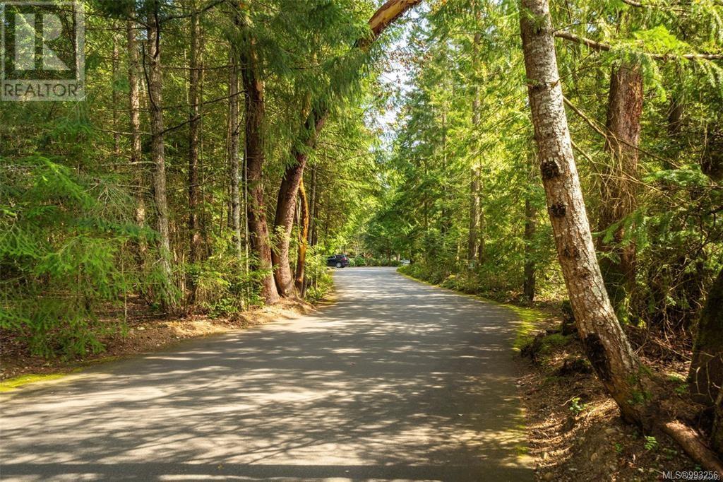 65 1059 Tanglewood Pl, Parksville real estate listing 993256