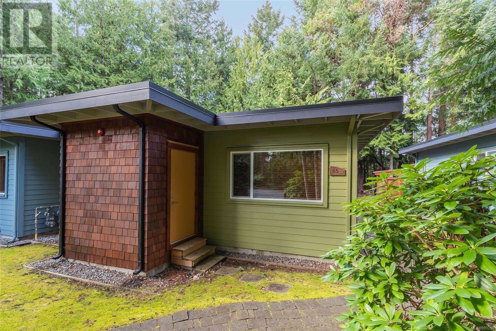 65 1059 Tanglewood Pl, Parksville real estate listing 993256