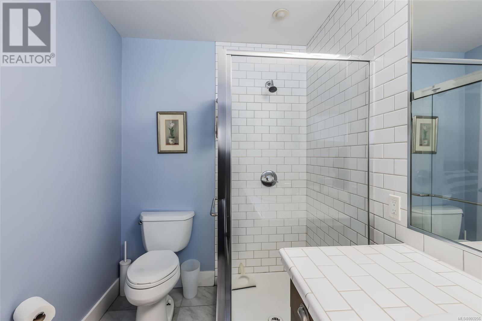 65 1059 Tanglewood Pl, Parksville real estate listing 993256