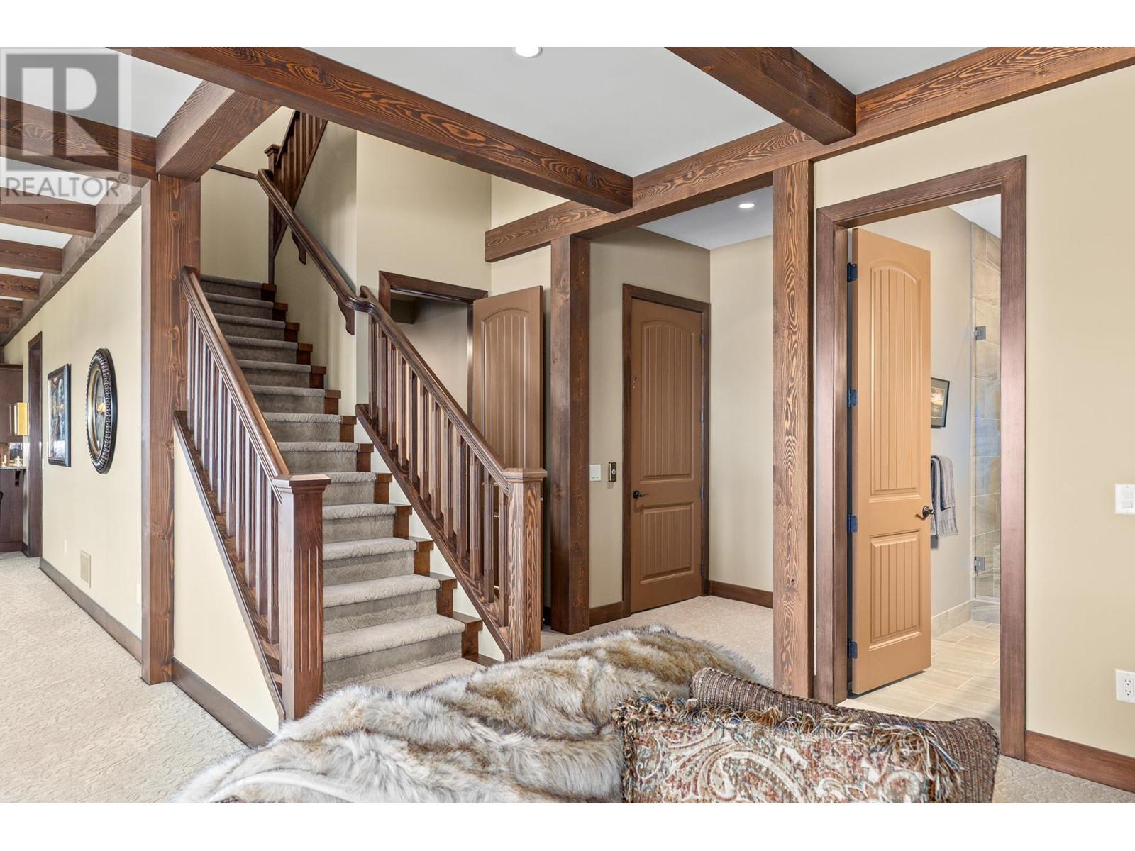  6166 Seymoure Avenue, Peachland
