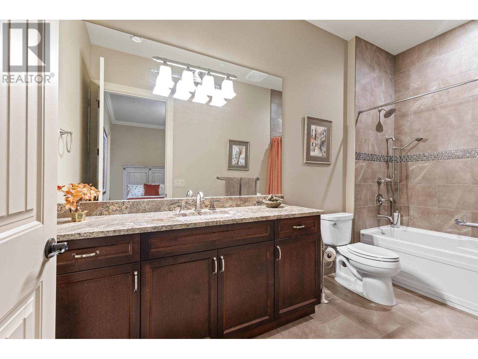  6166 Seymoure Avenue, Peachland