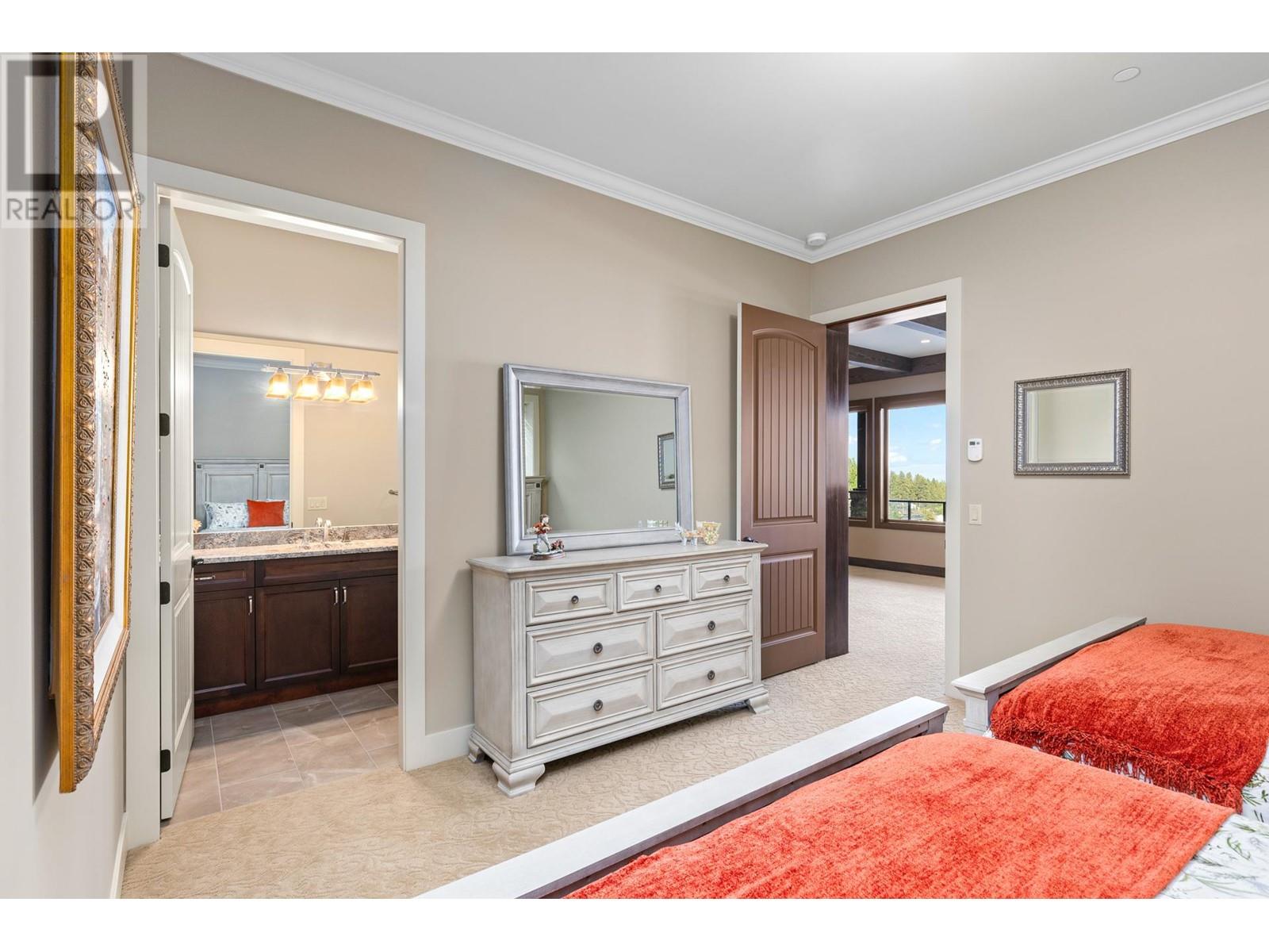  6166 Seymoure Avenue, Peachland