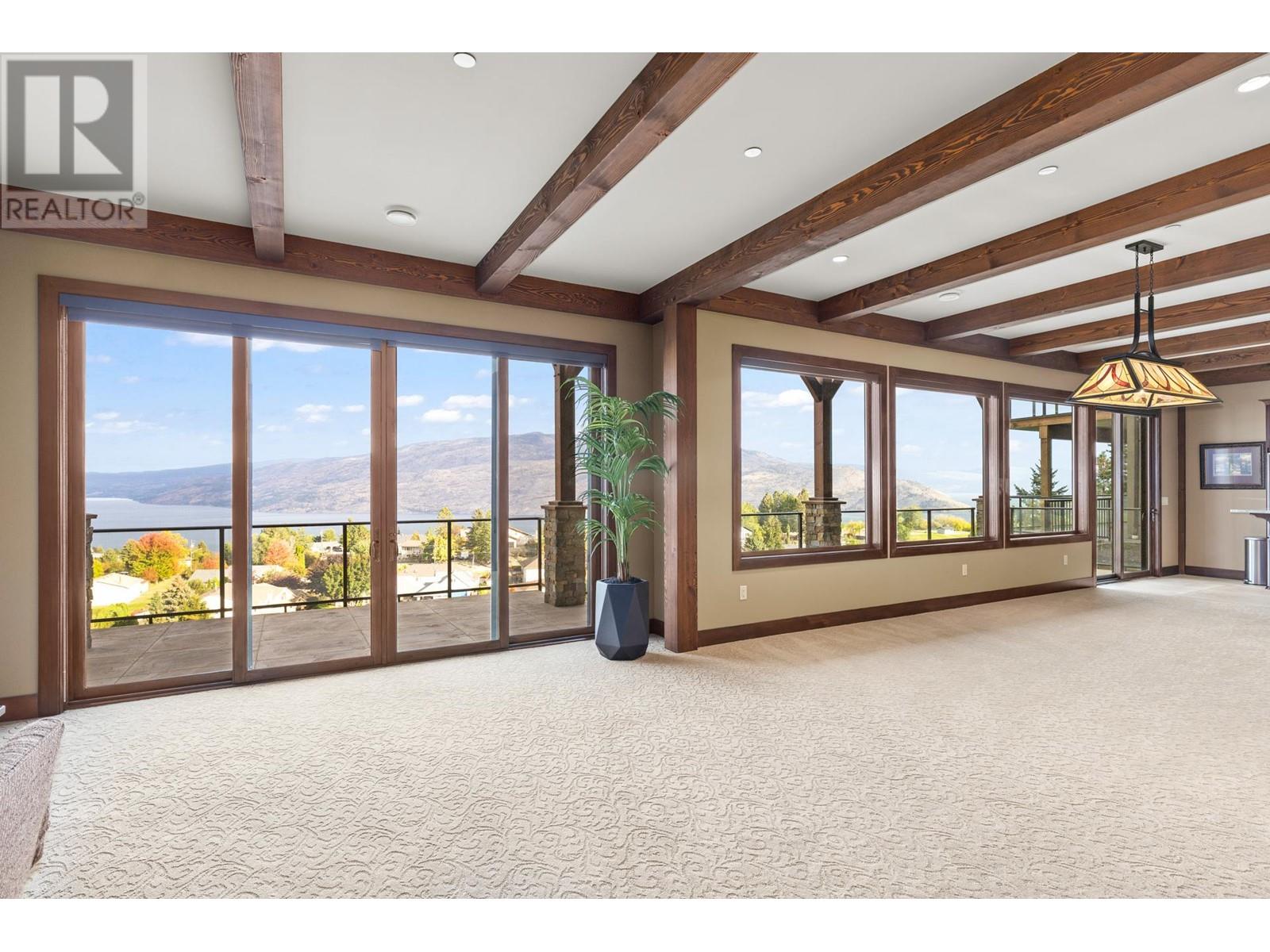 6166 Seymoure Avenue, Peachland