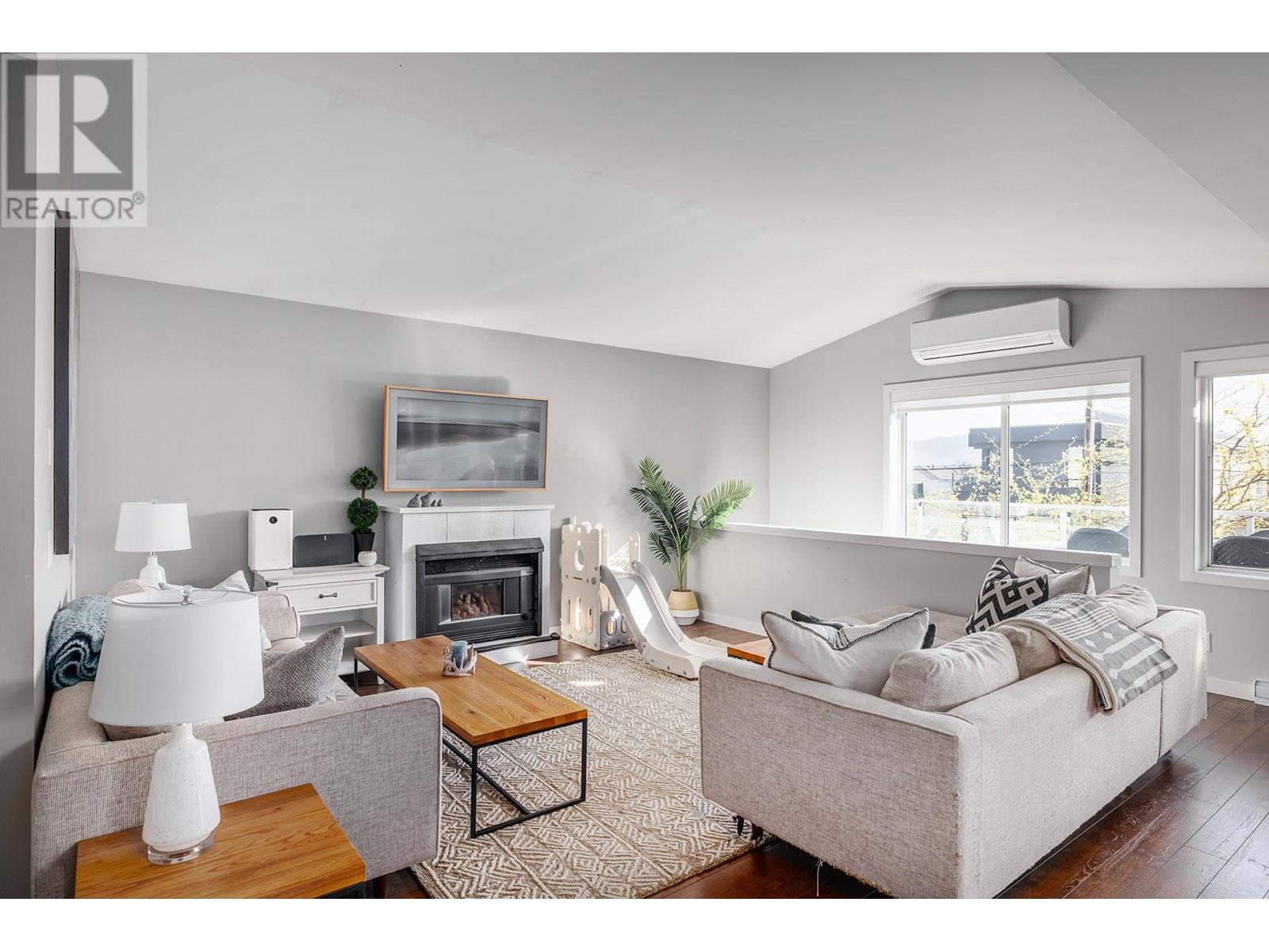  969 Manhattan Drive, Kelowna